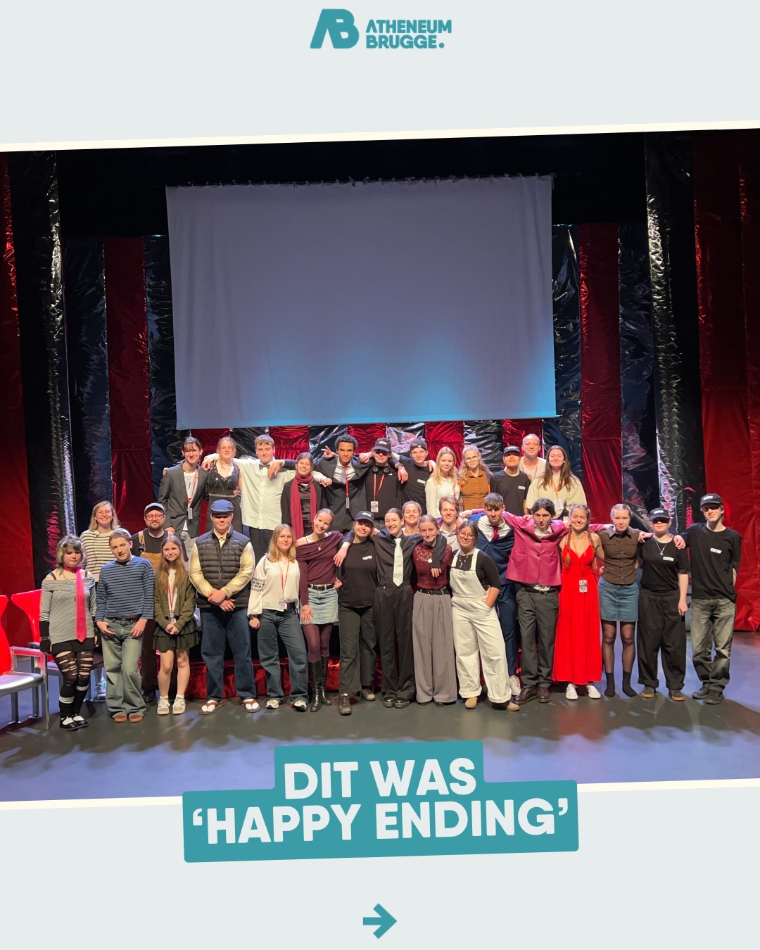 Dit was ‘Happy Ending, ons zesde theaterstuk alweer. Een show die wilde verklaren wat liefde is en daar vele antwoorden op vond. Een project van zes maanden met dertig fantastische leerlingen die alles gegeven hebben. We zijn enorm trots op wat zij hebben verwezenlijkt. Alleen maar liefde, dus!
—
#ikbeneenatheneeër #fieroponsgo #samenlerensamenleven
