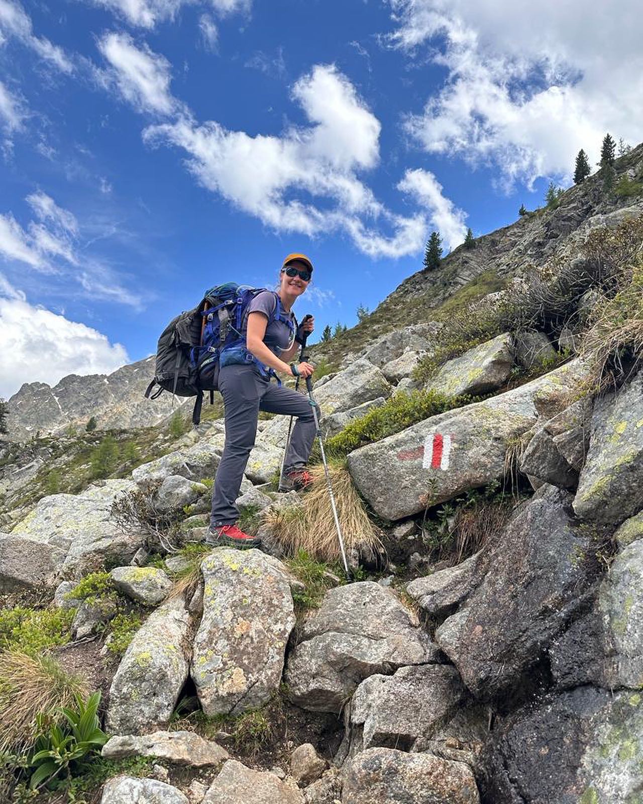 D’autres images de rando que j’ai eu le plaisir d’accompagner ce *PRINTEMPS* (2/2)
Je me réjouis de cet été qui a démarré !
Encore quelques dispos si vous voulez vous joindre :)
#nature #rando #alps #accompagnatriceenmontagne #kulkatrek