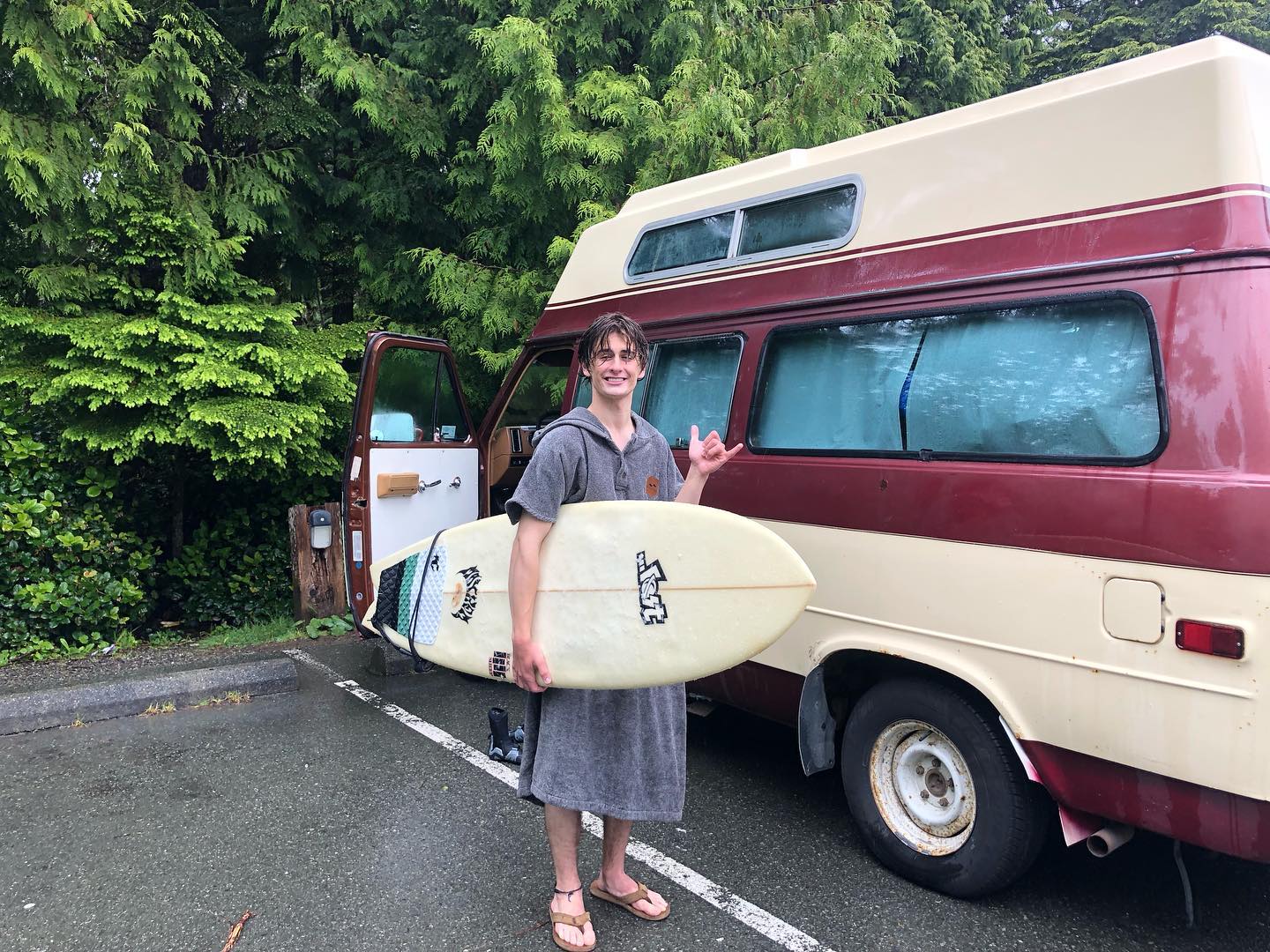 New board, matcha matcha and wetsuit tans🙃