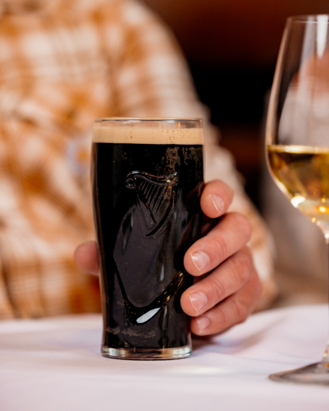 St. Patrick’s Day, done properly. A perfectly grilled steak, and a pint of Guinness poured the way it should be. Join us for a meal worth celebrating. 🍀