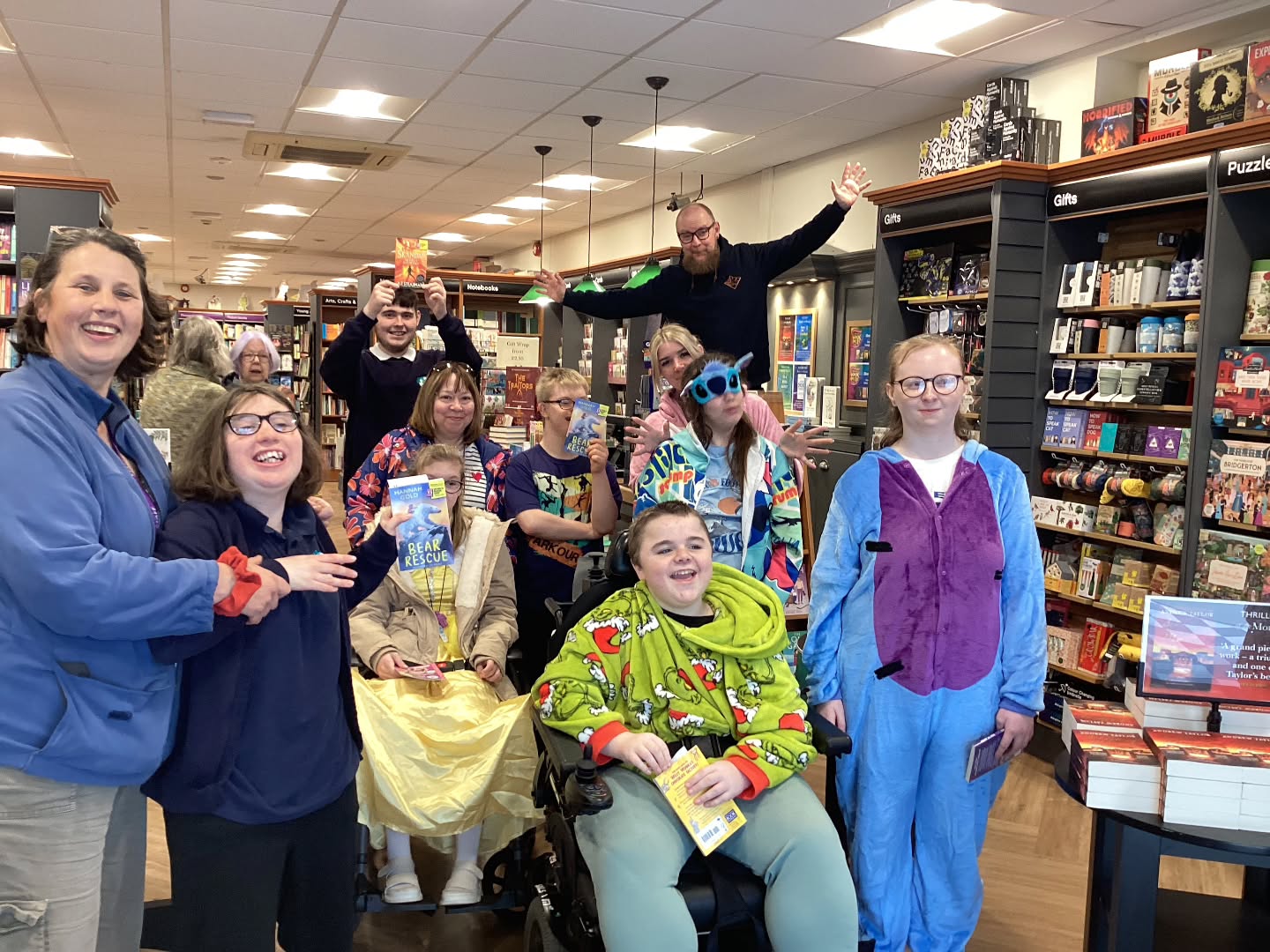 ✨ A huge thank you to Stuart and Scott at Waterstones! ✨
Classes 1–4 had the most fantastic visits throughout March, and we’re still buzzing from all the bookish fun. The young people loved listening to brilliant stories, exploring the shop, and even getting a peek behind the scenes at the till.
It was such a wonderful chance to discover what it’s like to work in a bookshop and to see the magic that brings stories to life.
📚💛 Thank you, Stuart and Scott, for making our visits so special and inspiring our young readers!