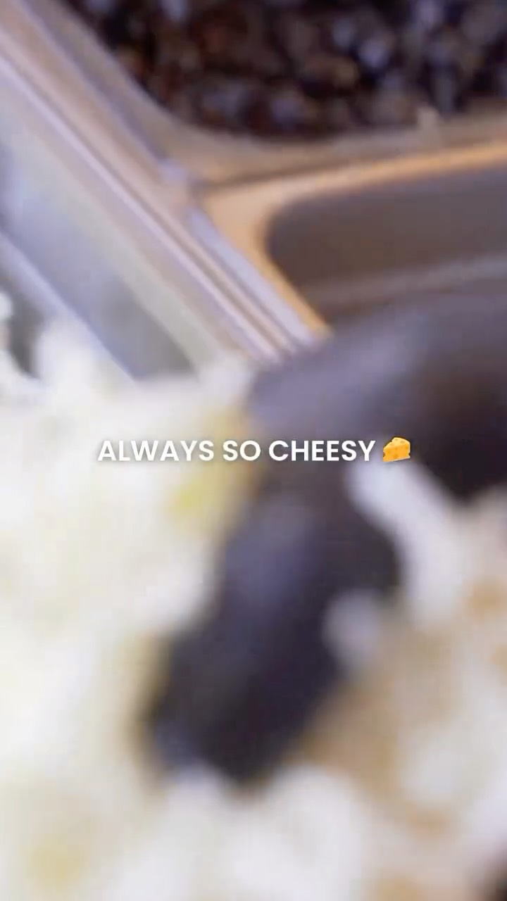 Always so cheesy, always fresh, and always satisfying ๐ง๐ Thatโs what makes GAPCo pizza a favorite for every kind of craving.
Order now โ gapc.co
.
.
.
#greenvilleavenuepizzacompany #gapc #pizzaislife #pizzalover #pizzalovers DallasTexas PizzaSlayer PizzaCompany