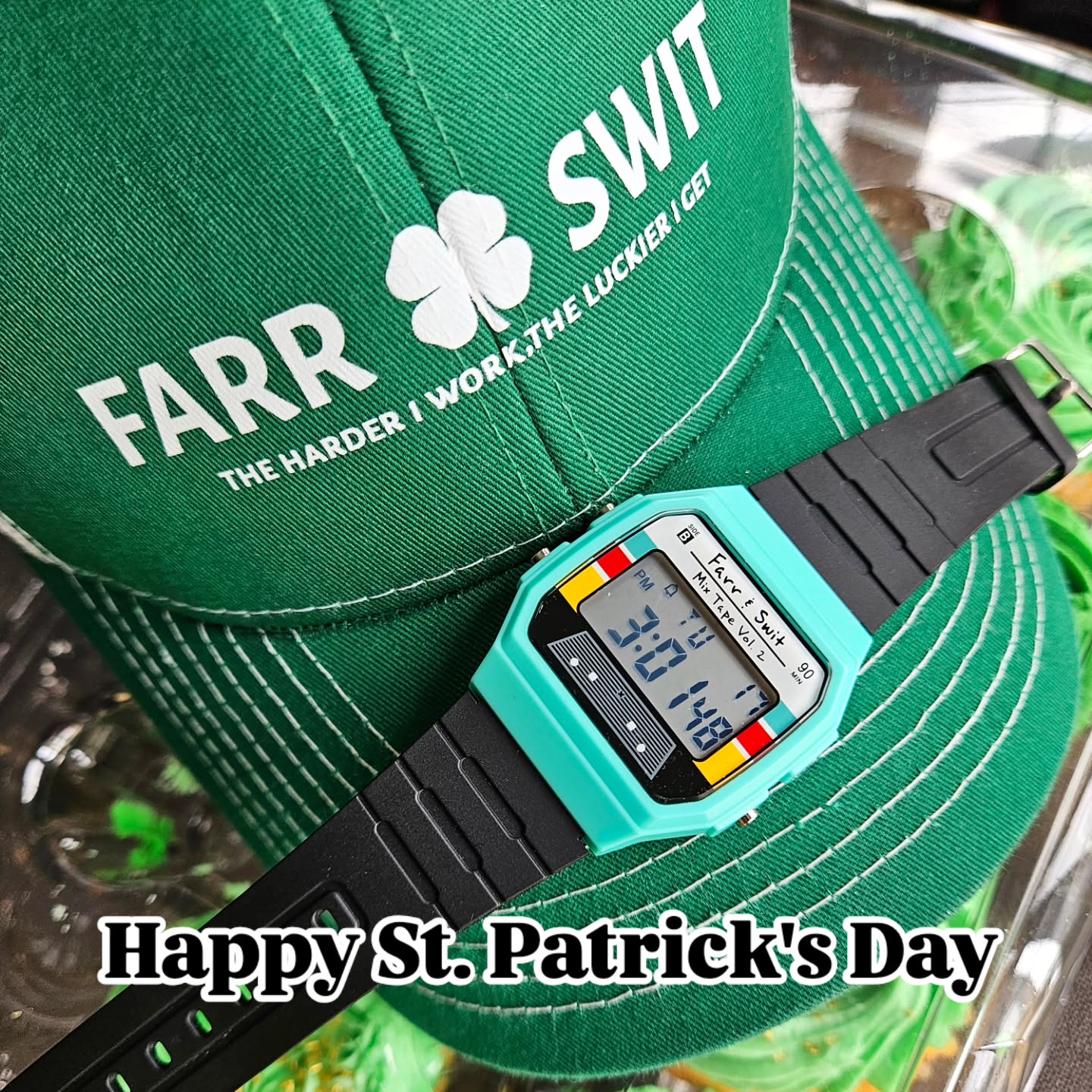 Keeping it #green for St Patrick's Day.
I have been eating corned beef and cabbage for the past week. Sometimes in a skillet, sometime as a Ruben and even as a Boxty.
Have a great one #watchfam
#holiday #chicago #stpatricksday
