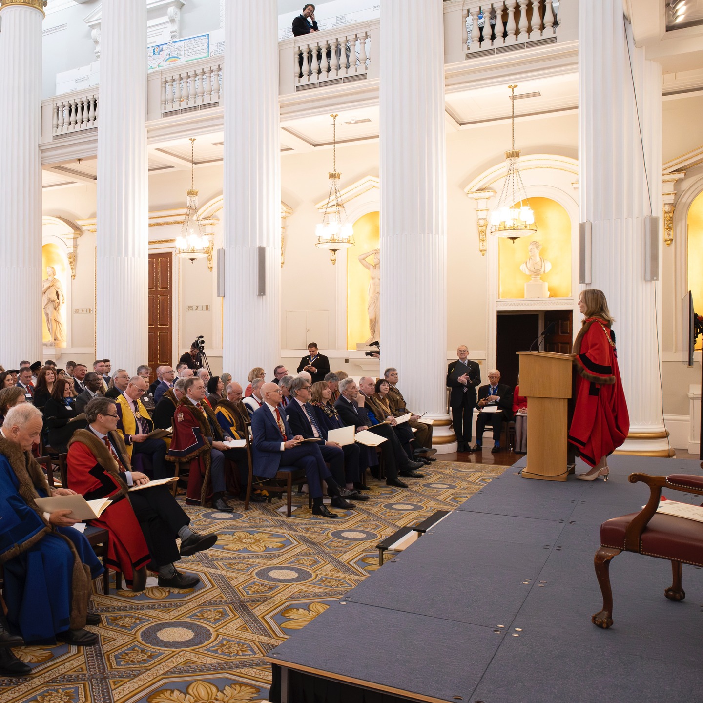 The Worshipful Company of Farriers was pleased to attend, for the first time, the Master Certificate Awards Ceremony at Mansion House on Thursday 12 March 2026, joining Livery Companies from across the City of London at this prestigious event organised by the Livery Companies Skills Council. The ceremony recognises the outstanding achievements of apprentices, journeymen and masters across a wide range of skilled trades, highlighting the importance of excellence, training and the continued development of craft professions.
The Master, John Cowper-Coles, alongside The Rt. Hon Lady Mayor, Dame Susan Langley, presented a Journeyman Certificate to Joe Bryan, recognising his exceptional farriery skill and longstanding commitment to training and professional development. Joe’s distinguished career includes national competition success, judging at horseracing and Best Shod competitions, and, notably, the training of seven apprentices.
Nigel Perrott, whose award was collected by his daughter, was recognised for his longstanding excellence in farriery and his significant contribution to the profession. With a career spanning over four decades, Nigel has maintained the highest standards, supported education through tutoring and CPD, trained apprentices, and contributed internationally, always with a strong focus on the welfare of the horse.
Ian Allison, who was unable to attend, was also recognised for his outstanding achievements at the highest competitive levels and his continued service to the profession. A respected judge, Ian has represented England with distinction and continues to support the next generation through training and clinics.
These awards reflect not only individual excellence, but also the enduring values of the farriery profession and a commitment to the welfare of the horse.
Congratulations to these hugely deserving recipients.
Photographs: Phil McCarthy Photography
#Farriery #SkilledTrades #EquineWelfare #LiveryCompanies #ProfessionalStandards