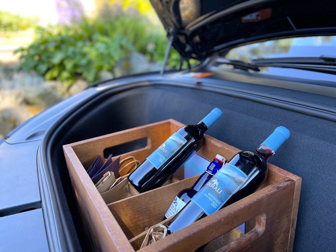 Lose yourself in the heart of Cowichan wine country at this haven of relaxation and inspiration @damalilavender 🧘
At Damali, there is something for everyone to enjoy. Stroll through the lavender fields, the gardens, the labyrinth or the vineyard – browse in the gift shop, enjoy a a wine tasting or sip a glass of wine in the picnic area. For an afternoon, experience the ‘beautiful vision’ that is Damali 💜
•
•
•
•
•
#ecotourism #alsettours #electrictourism #explorebc #bcwinetour #bcwine #canadianfoodie #explorepnw #pnwonderland #ethicaltourism #vancouverisland #explorevancouverisland #teslamodelx #solarpower #solar #victoriabc #yyj #eatlocal #smallbusinessyyj #supportlocalyyj