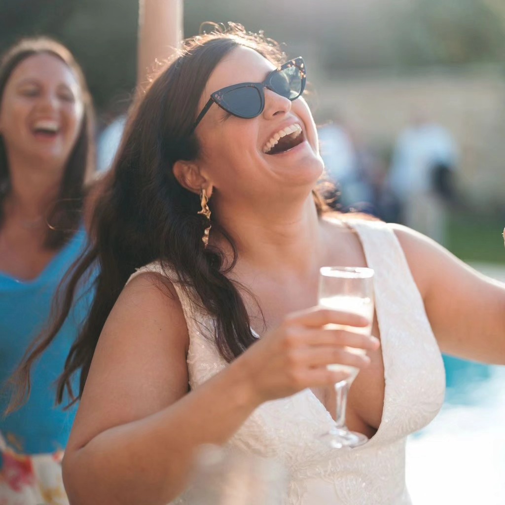 Provence spirit and Love ❤️
@domainedevalbonne
@festidays_planner
@neupap_photography
@33tours.dj
@maison_nans
@nathalieheumaquilleuse @mjcoiffurebymelissa
@superwild_videaste_mariage
@potins_de_fleurs
@terre.docre @be_lounge_officiel
#cocktailhour #destinationwedding #weddingday #weddingprovence #southoffrance #weddingphotographer #weddinginspiration #provencewedding #provence #olivier #gard #domainedevalbonne #occitanie #outdoorwedding