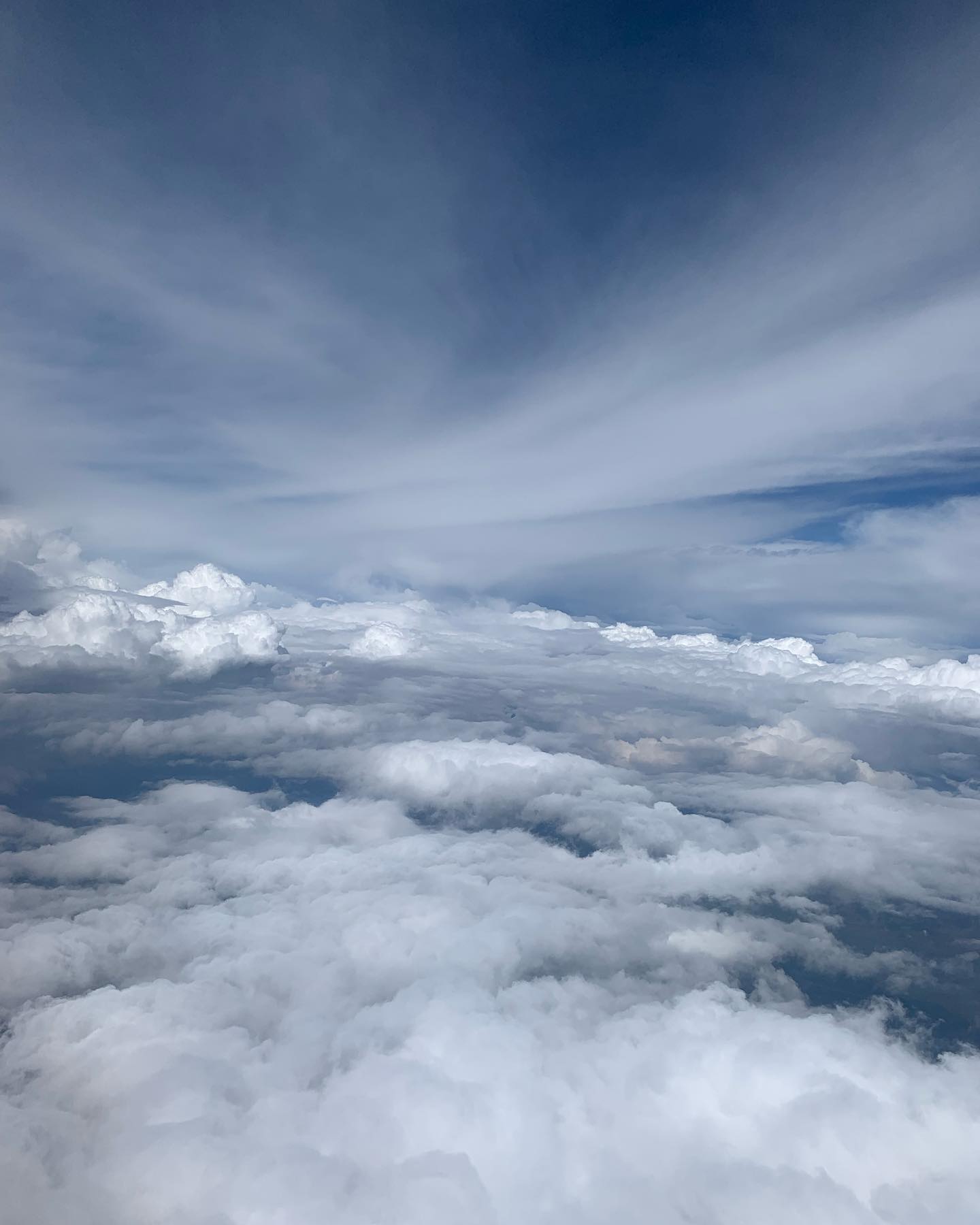 Los colores del cielo nos muestran que siempre hay algo por descubrir.