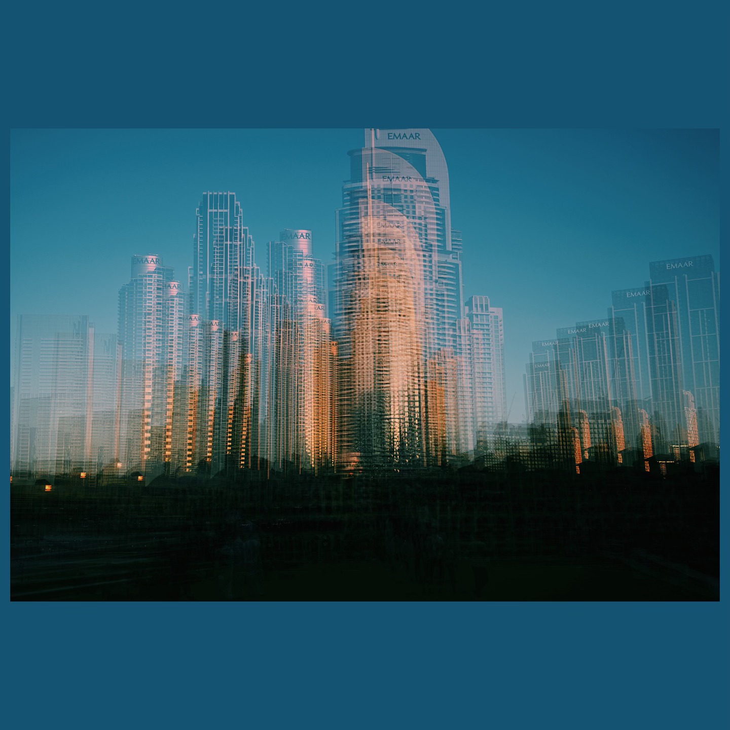 My daughter is studying A Level photography and one of the artists she’s studying is @stephaniejungphotography ~ so we hit downtown Dubai just before sunset to try and replicate / be inspired by Stephanie’s work 📷
Our first outing together doing a little photo walk so thought this fitted my “seasonal change challenge” perfectly. Here are 3 of my attempts 🤩
✨✨✨
We are a group of artists finding “seasonal change” inspiration and sharing it with you!
This is my day 5 of 10, head to our shared hashtag #ccseasons2024 to see everyone’s interpretations and beautiful work 🍂