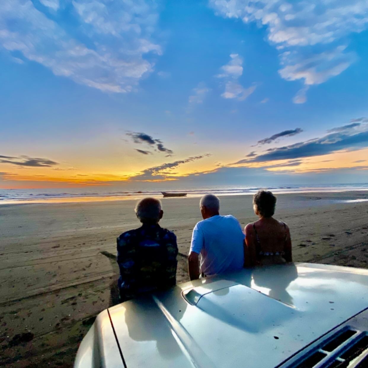 A key part of our current GLO Brain Health Retreat is rebuilding a conscious connection to nature, because this is where true regulation begins. Watching a sunset is more than a visual experience. It is a coordinated neurological and hormonal response.
As light intensity decreases, cortisol begins to decline, allowing the nervous system to shift out of a sympathetic, stress-driven state. At the same time, the retina detects the change in light spectrum and signals the brain, specifically the suprachiasmatic nucleus, to initiate melatonin production from the pineal gland. Melatonin is not just a sleep hormone. It regulates circadian rhythm, supports cellular repair, modulates inflammation, and plays a role in immune function. This light driven transition also influences serotonin and dopamine pathways, supporting mood regulation, emotional stability, and cognitive clarity.
This is nature as medicine.
And when you start to become more conscious of your choices and where you place your energy, you begin to realize that your whole life becomes your medicine.
So grateful to work with a doctor all week who understands the importance of nature in ultimate healing. 🙏
#healthcenter
#brainhealthtips
#natureismedicine
#lifeasmedicine
#epigenetics