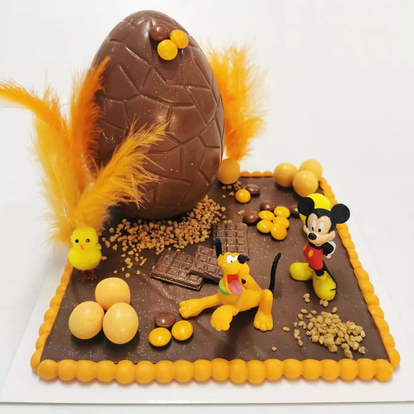 Mona de Pascua Mickey y Pluto. Ya podéis encargarlas! Recordad que este año se recogeran en @22onzesarria
#monadepascua #pascua #pasqua #monadepasqua #xocolata #chocolate #monamickeymouse #indicakesbcn #huevosdechocolate #oudexocolata #pastelesporencargo #pastissosperencàrrec #pastissospersonalitzats