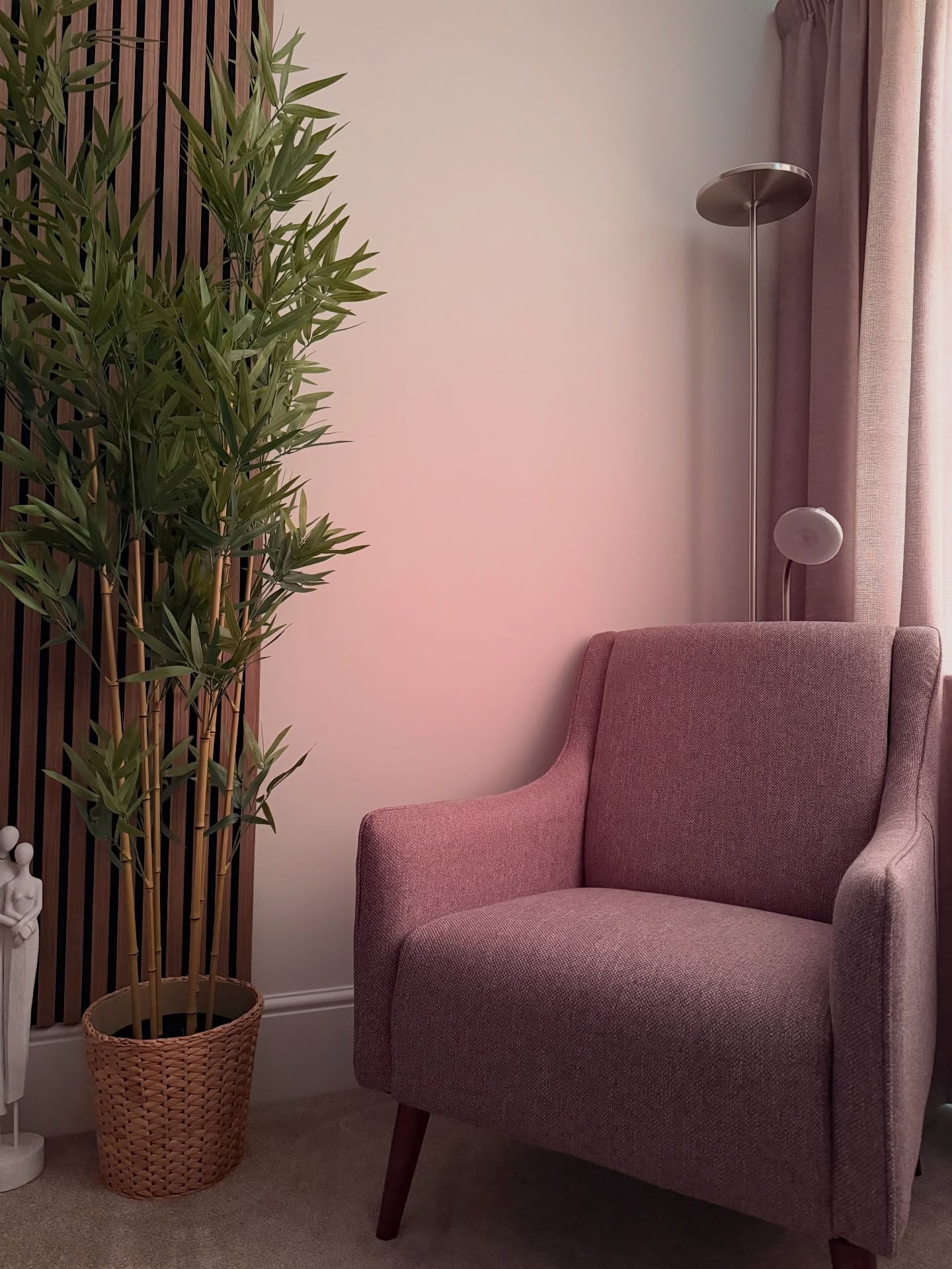 Reading Corner Update 😍
I have been so excited to work on my reading corner to elevate my experience, and I can finally say after today’s successful @ikeauk trip my idea has come to life 🥹
Finally added some beautiful greenery to my area, as well as a lamp that serves both as an atmosphere light and a reading lamp! I cannot wait to settle down with a blanket and my book this evening 🤩
#bookstagram #bookcommunity #book #reading #homedecor