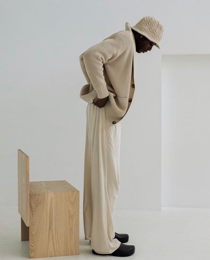 Brand Highlight on @paperlabel.ca!
Originating in 2013, PAPER LABEL @paperlabel.ca is a Canadian sleep and loungewear company that provides timeless pieces in modern, easy silhouettes and quality fabrics to ensure they last. Each piece is designed thoughtfully and built to inspire flexibility - giving you the license to blur the lines when it comes to your style. We believe that home is truly where the heart is and that you should be able to bring a little piece of it with you everywhere you go.
Book your appointment with us to take a look at what @paperlabel.ca we have in the showroom