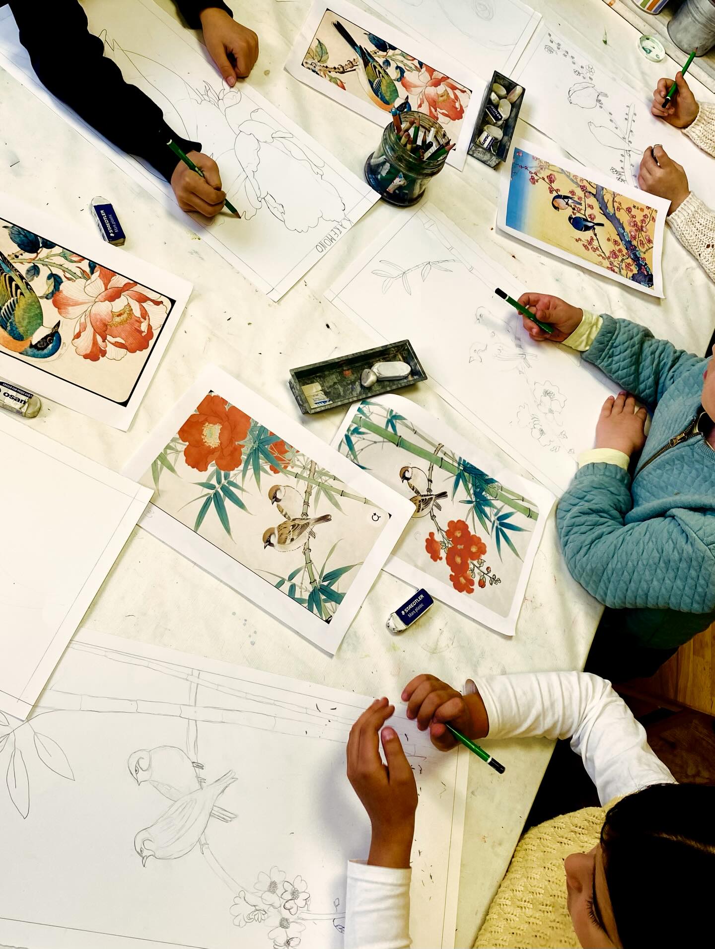 Bientôt le #printemps ! travail sur #kakemono #dessin #aquarelle