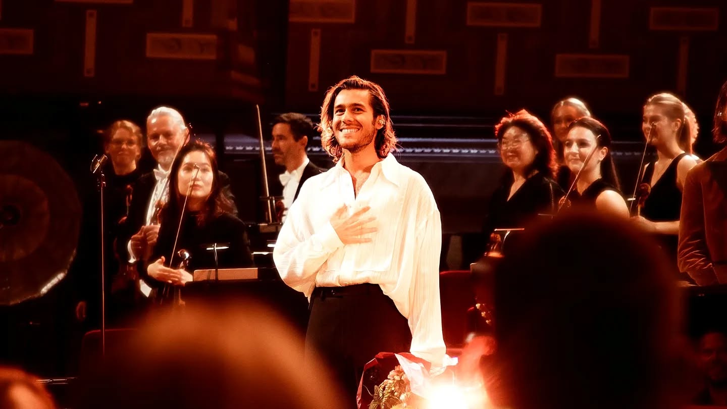 I början av september mixade vi monitor och foh på Benjamins konsert med filharmonikerna och band i Konserthuset. Strålande kul jobb, som nu finns att se på tv4 play eller c-more - rekommenderas starkt! Man kan även höra musiken på diverse streamingtjänster.
#wssab @benjaminingrosso @kungligafilharmonikerna