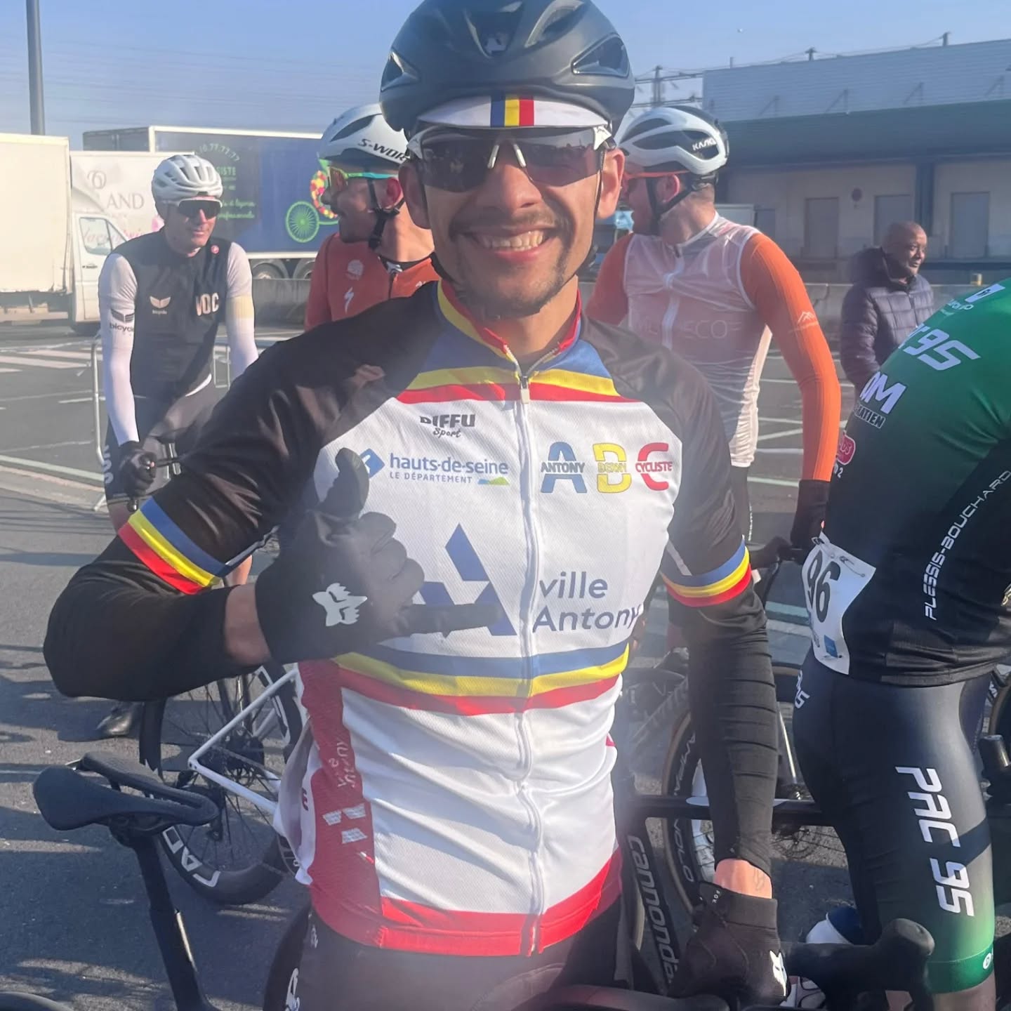 #ABCopen 🟦🟨🟥
C'est parti pour la course open à Rungis 👍