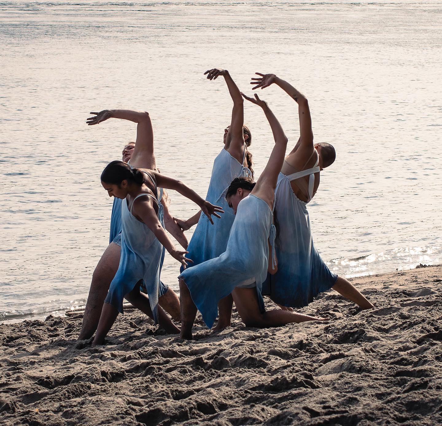 Three weeks of touring ‘Ocean Roaring’ has come to a close. My heart is full and grateful. This tour has been filled with so many small treasures and big gifts and generally a very large sense of belonging to people and to nature. I am deeply grateful to all the people who made this happen, who came to witness, and supported the work. Last show is in Vancouver with @vinesartsociety on August 9th!
To the absolute dream team @eowynnenquist @sabinezoe_ @shionskye @oblaco @nasiv @themarsipan
To @hijulez for the ocean clothing
To @cindykao9 and @_samanthawright for starting the roots of the work with us
To @crimson_coast_dance @hearth_artsonbowen @lenaresidency and Gail Lotenberg for having us and supporting the work
To @dayna_foto for photos
To @twyla_frid for posters
To @micah__henry and @hotlunchprogram for filming
To @canada.council for making this all possible
First photo by @dayna_foto