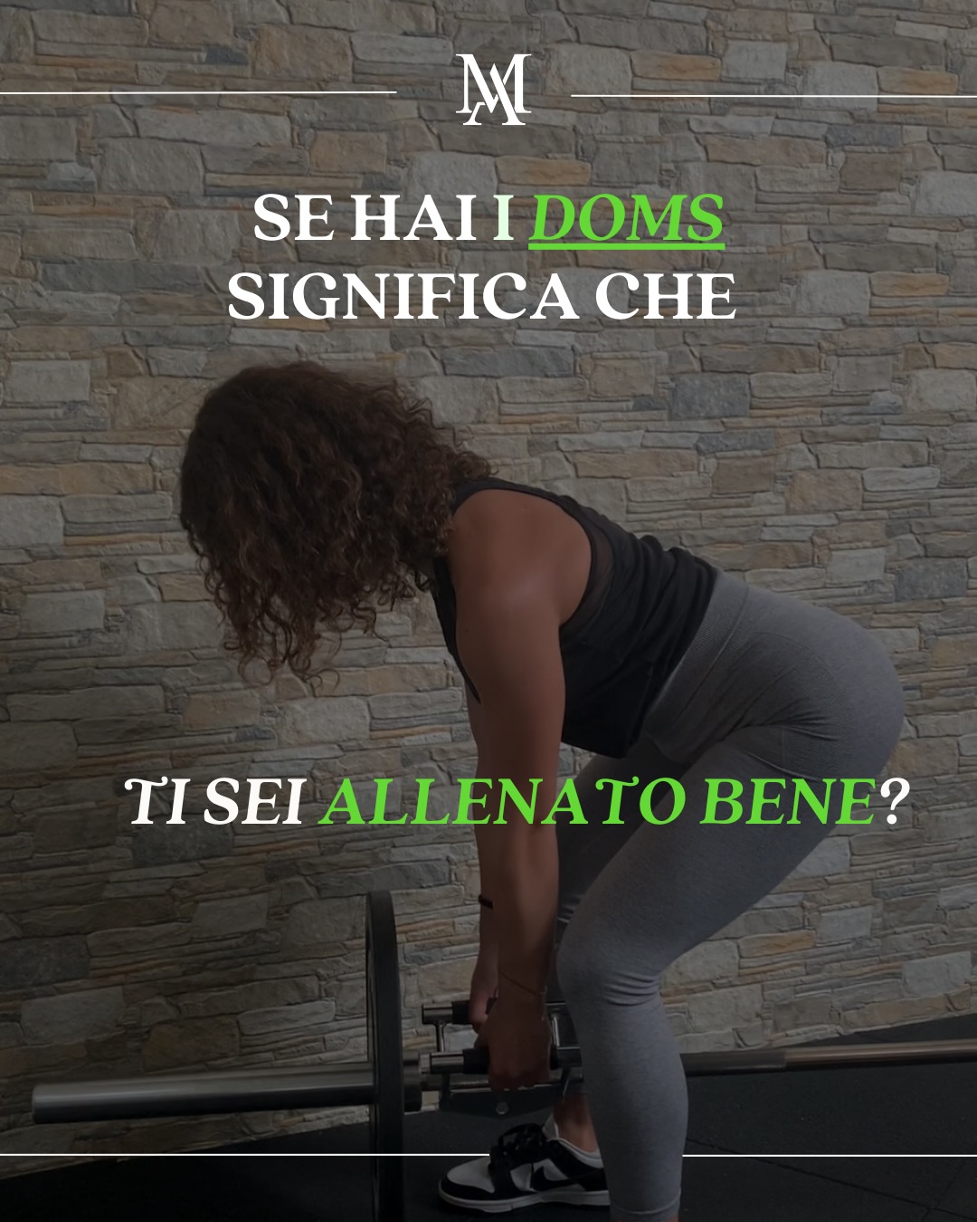 Se il giorno dopo NON hai DOMS, significa che ti sei allenato male? 🤔
Spoiler: NO ❌
La crescita muscolare non si misura con il dolore o la rigidità del giorno dopo.
I DOMS (indolenzimento muscolare) possono esserci.. oppure no.
E va bene così!
Quello che conta davvero è altro:
✅ Stai applicando sovraccarichi progressivi?
✅ Stai dando al tuo corpo il giusto recupero?
È lì che avviene il vero progresso, non nel quanto sei “distrutto” il giorno dopo.
Allenarsi meglio > allenarsi più forte
💬 Ora dimmi: tu come valuti un buon allenamento? Scrivicelo nei commenti o scrivi in DM se hai dei dubbi!