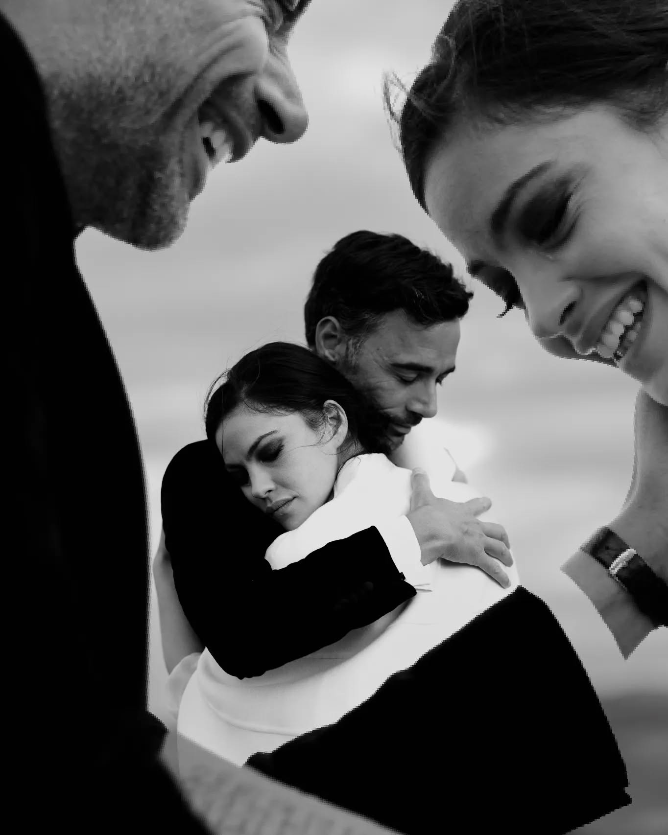 I promise you.
The exchange of vows took place in the magical atmosphere of the Val D'Orcia.
.
#weddinginspiration
#weddingcinematography
#weddingplannerinitaly
#weddinginitaly
.
.
.
.
.
Workshop host by @theferros
Florist designer @jardindivers
Haute couture @elisabetta_delogu_
Hair and make up @karinamakeupcreative
Venue @villadigeggiano