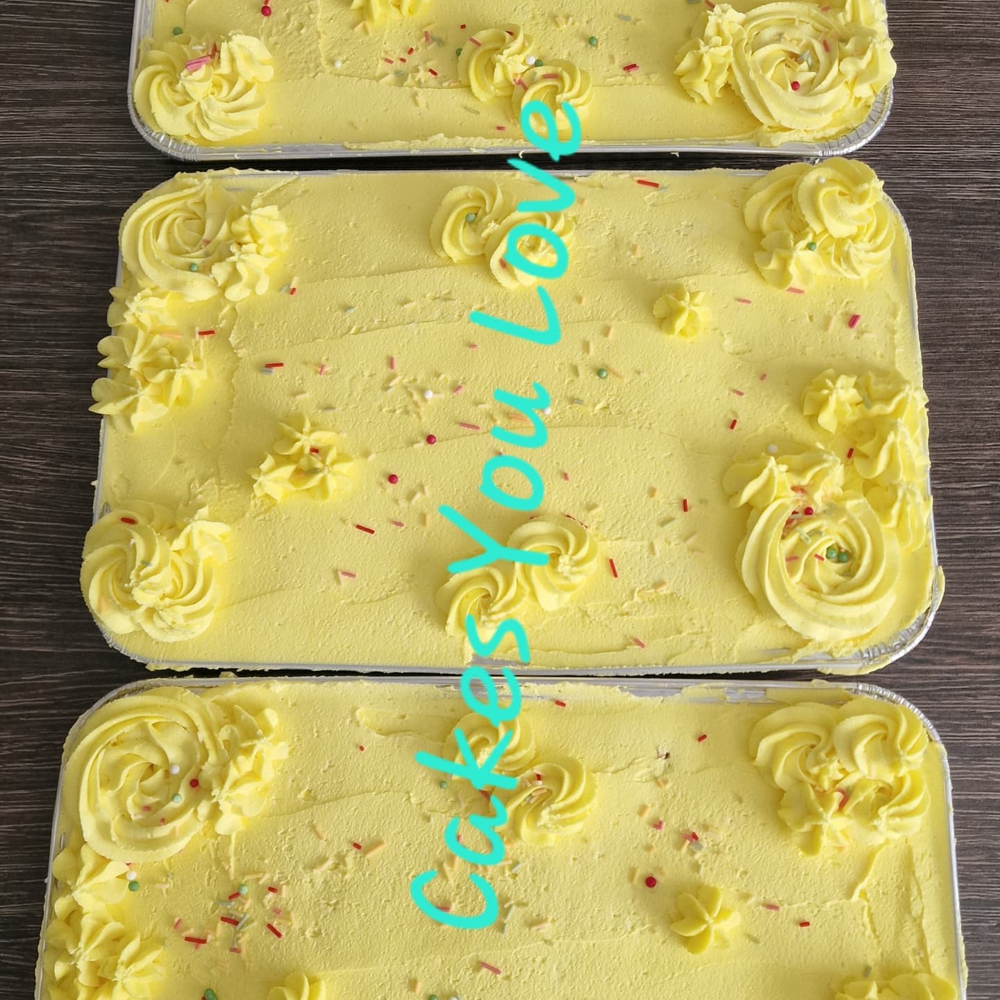 Vegan lemon traybakes and a vegan lemon main cake to celebrate the life of a much loved husband.
He loved his lacrosse and festivals. Can you name the stage?