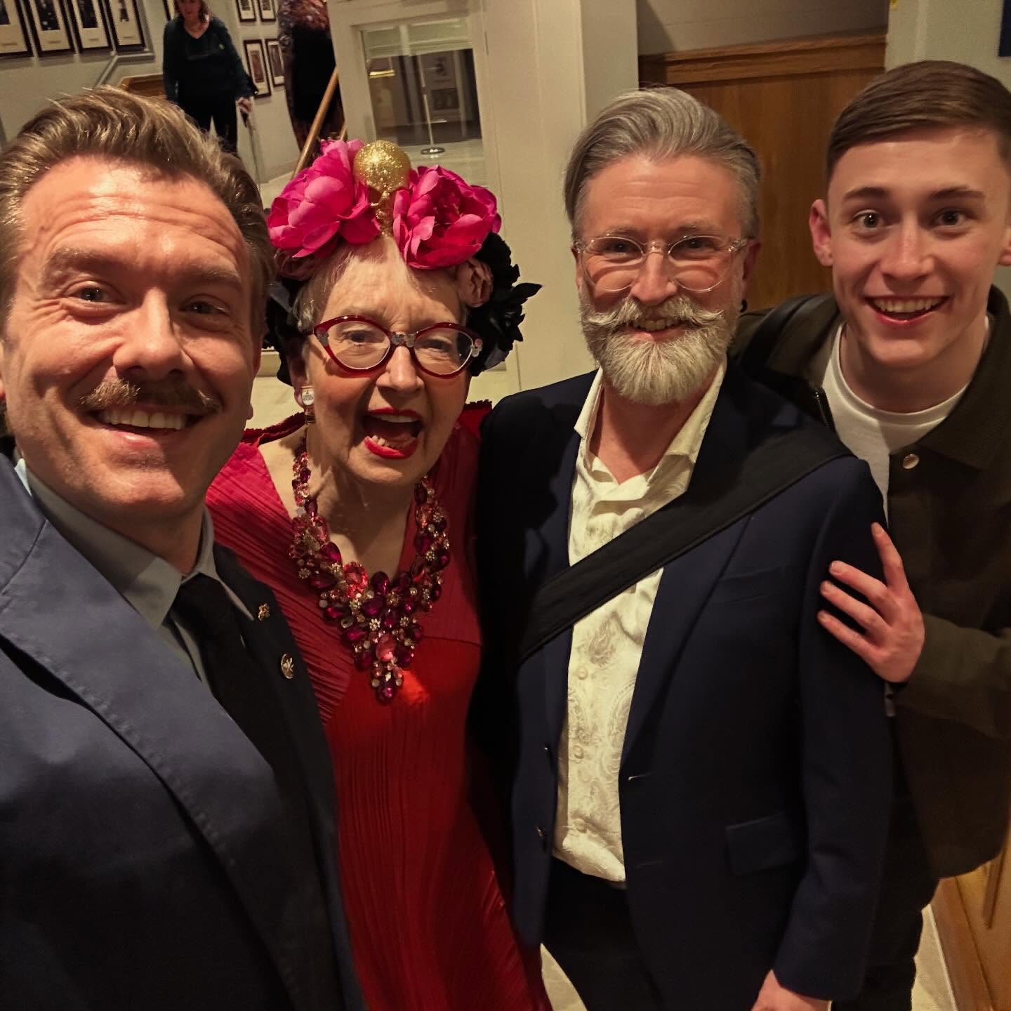 Lovely afternoon at @officialsupollard presidents lunch for the @britishmusichallsociety