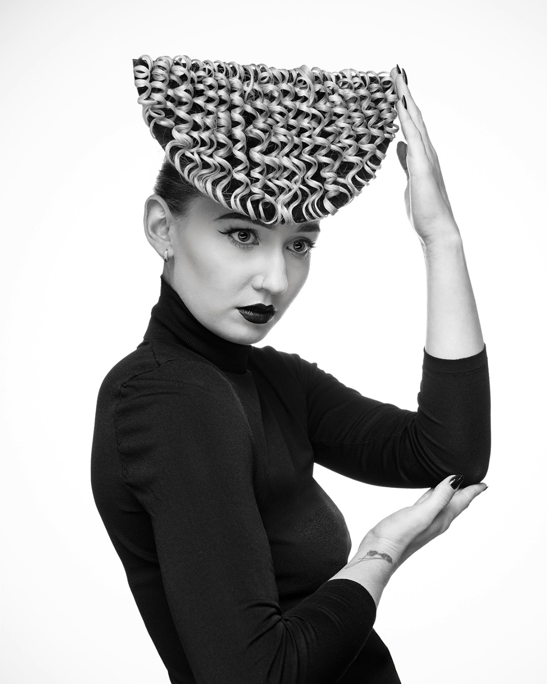 Geometry Collection with Moha
Hair artistry @kyliehayeshairartist
Makeup @thirzasmith @_bkdawson_
Styling @kyliehayeshairartist
Photography ME