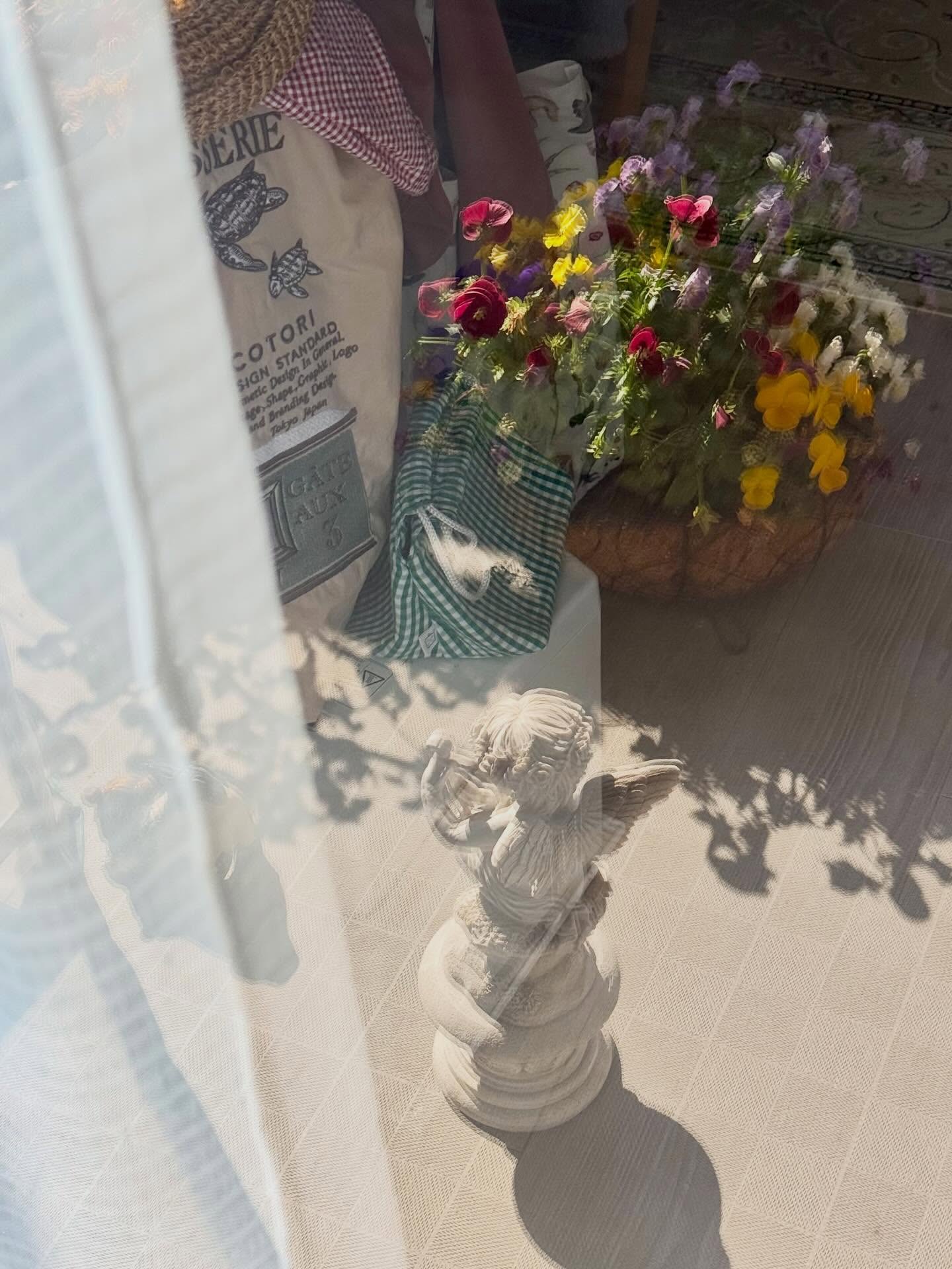 -
ちょっとシュールな
午後の結婚記念日
33年間ありがとう。
Web site
https://www.yumework.cc
🇯🇵
#sandacity
#favoriteplace #onthewayhome
#結婚記念日