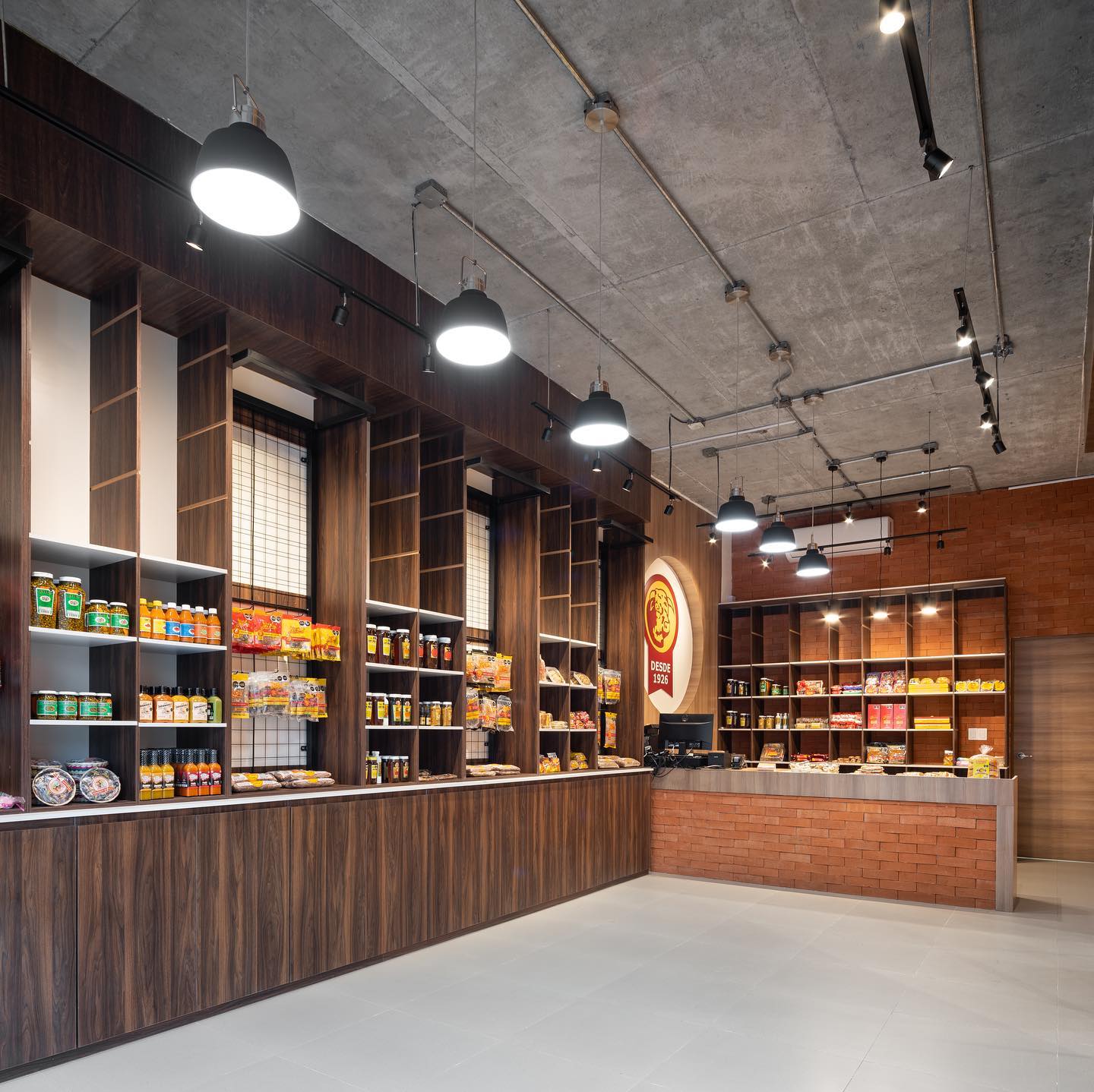 LA FAMA • Carne seca y tradicion.
•
•
•
•
•
#interiordesign #interiorism #interiorismo #architecture #arquitectura #arquitecturamx #retaildesign #retailstore # construcción #construction #mexico #monterrey