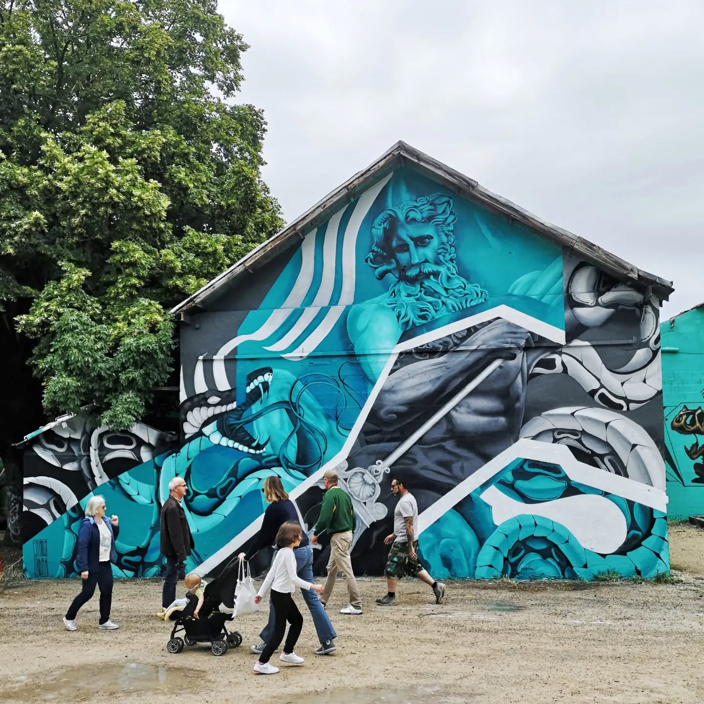 My part at the Lord of the West Festival, (@asso_lord) in La Rochelle. Many thanks to @sery_oner for the invitation, the organization and your amazing hospitality. We had a great time and made new friends. Thanks. Greetings also to my companions @gosp_ds, @vkoeter and @shar_eins, I had a lot of fun! #graffiti