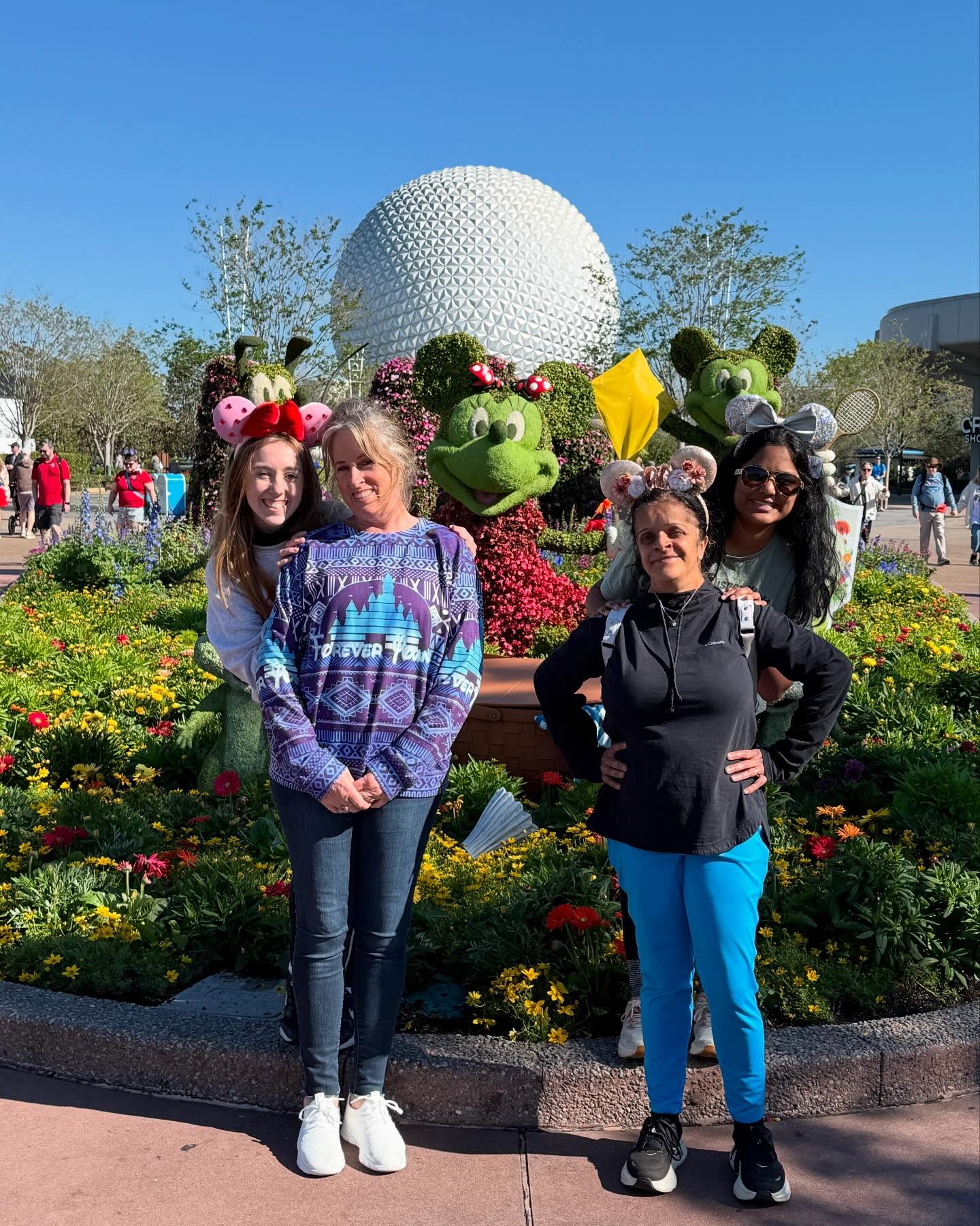 Disney, friends and fun: so much more than the Bare Necessities of life and I feel so grateful for it. 🏰
#magickingdom #epcot #hollywoodstudios #disneyworld