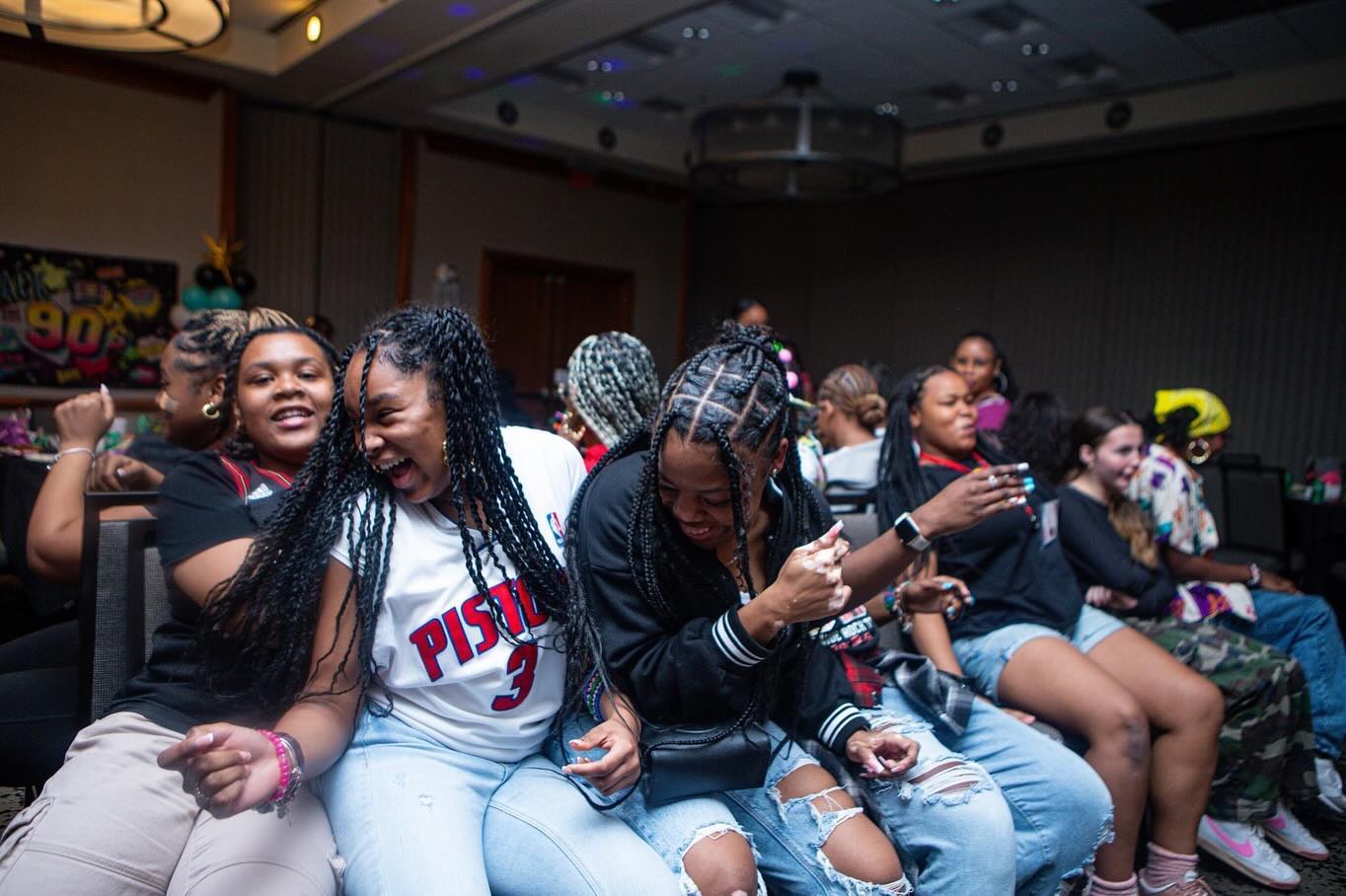 Who knew musical chairs was so fun 👀😇🤣🤣🤣
.
#YWEA #CultureAndCollegeTour