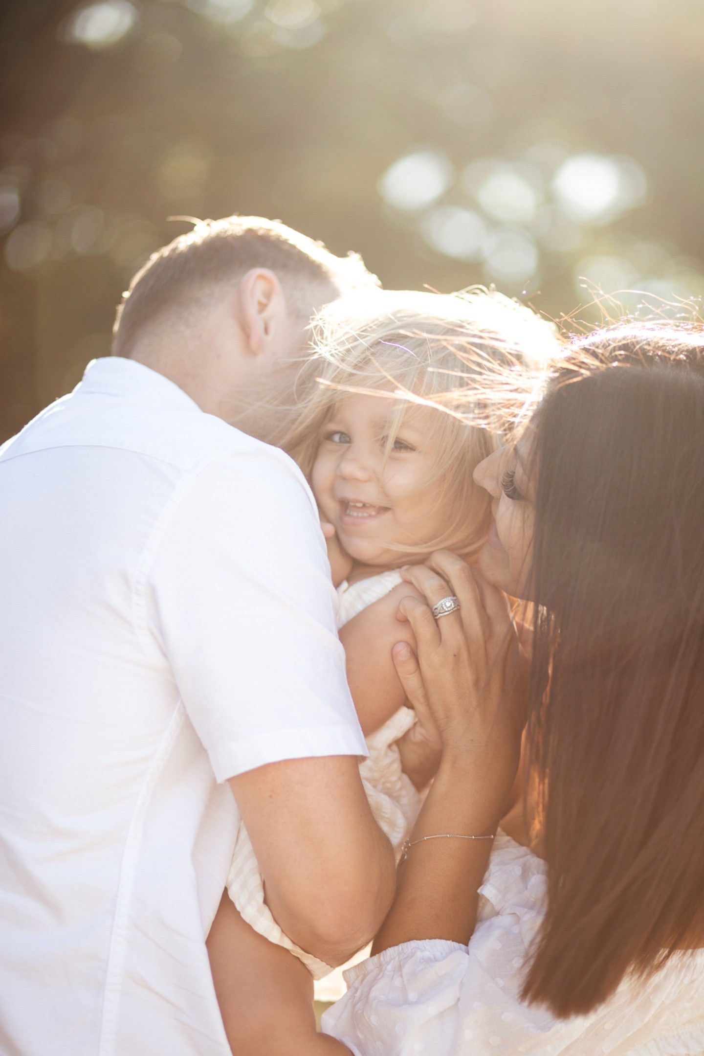 Have I mentioned that I love being a photographer in Essex? Well frankly, had we not made the move from London to Essex, I don't think I would have picked up photography again and I wouldn't be where I am now so I do owe Essex a lot.
Because of this, I thought it only fair to dedicate the next few posts to sharing some reasons why I love being an Essex photographer. I have elaborated a bit on that in a blogpost as well, head to my bio if you'd like to read the full post:
š¤ Essex people are incredibly welcoming š¤
People here are very welcoming, kind and quick to accept you in the local community. This is incredibly important if youāre starting a business (as I essentially did when I restarted my business as a photographer here), as in the beginning you really do need help from friends, family and the local people in order for the business to take off. Moreover, knowing that people have your back really lifts you up and helps with that mental aspect of going into the unknown.