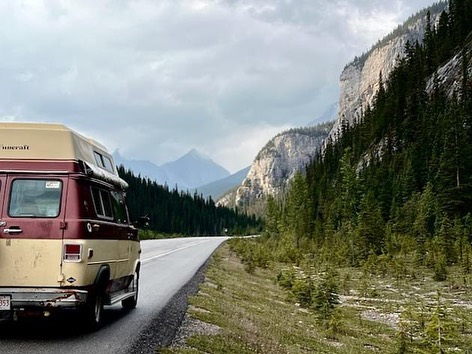 Doug’s most recent tour with @the_orthopoddess & @anthony1529___ was another success 😎 (aside from a wiper blade flying into oblivion)