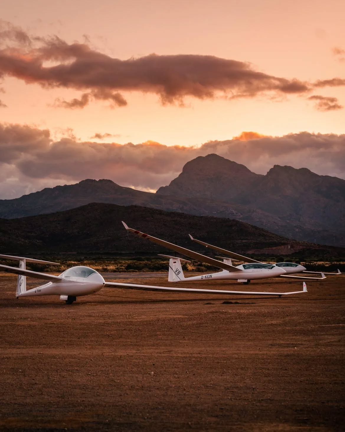 From exceeding as a pilot in a field dominated by men to turning her passion into a skill, Julia Steinle is the definition of a trailblazer and a role model 🛩️
Julia fell in love with gliding at the age of 14 when she was first introduced to the sport. To this day she keeps evolving at capturing stunning photographs while gracing the skies with style and sharing her experiences with her followers.
From collecting memories of the incredible views over the Alps and South Africa to sharing insights of her life around gliders and planes, Julia combines her love for flying with her passion for photography in the most awe-inspiring way 📸🛩️🗻💌
‘‘There is nothing quite like the feeling of being thousands of feet above the ground, with nothing but the sound of the wind rushing past you. No engine. Just carried by the sheer power of nature.’’
In our conversation with Julia we learn about how she got introduced to the sport, her advice to other dreamers, her favourite planes to pilot and her bucket list destinations to fly over.
Head to the link in bio to read the interview 🔗
Read in print in our latest issue, #06 The TRAILBLAZERS Issue.
📸 @juliet.sierra
#travel #trailblazers #nomads #nomadsoforiginmagazine #printmagazines #photography #aesthetic #aerialphotography #pilot #gliders #pilotlife #nomadsoforigin #print #travelto #discover #inspiration #destinationinspiration