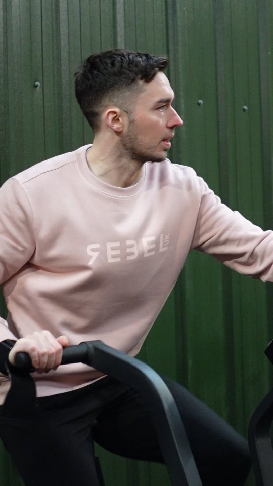 Spring is coming and we have some exciting news!!!🤩 make sure to watch this space for announcements next week👀
#rebeluk #gymclothes #smallbusiness #bignewscomingsoon