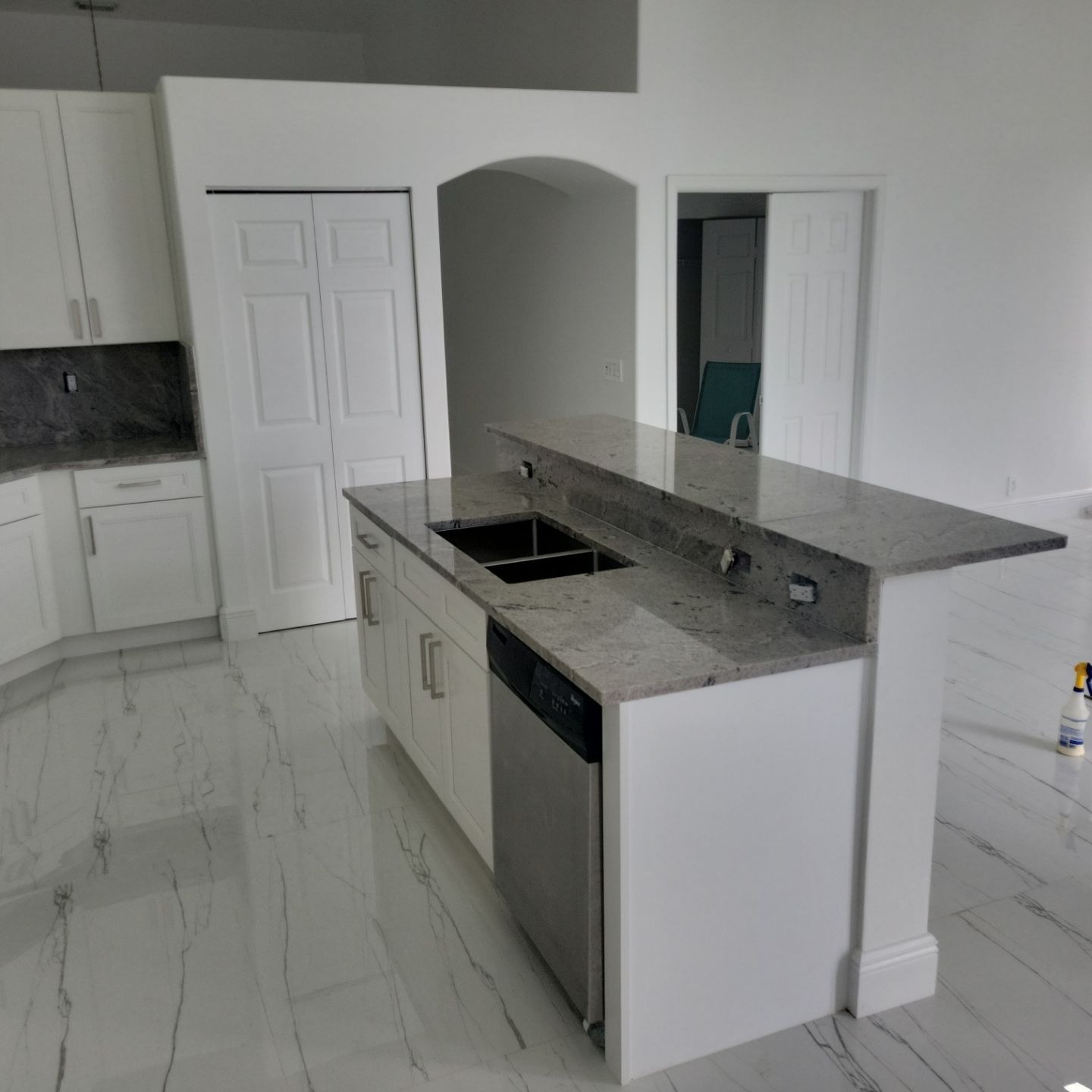 Create a kitchen masterpiece with Marble Us Counter Inc’s stunning granite countertops. Make your cooking space beautiful and durable. Check out more at www.marbleus.net
#GraniteCountertops #kitchendesign