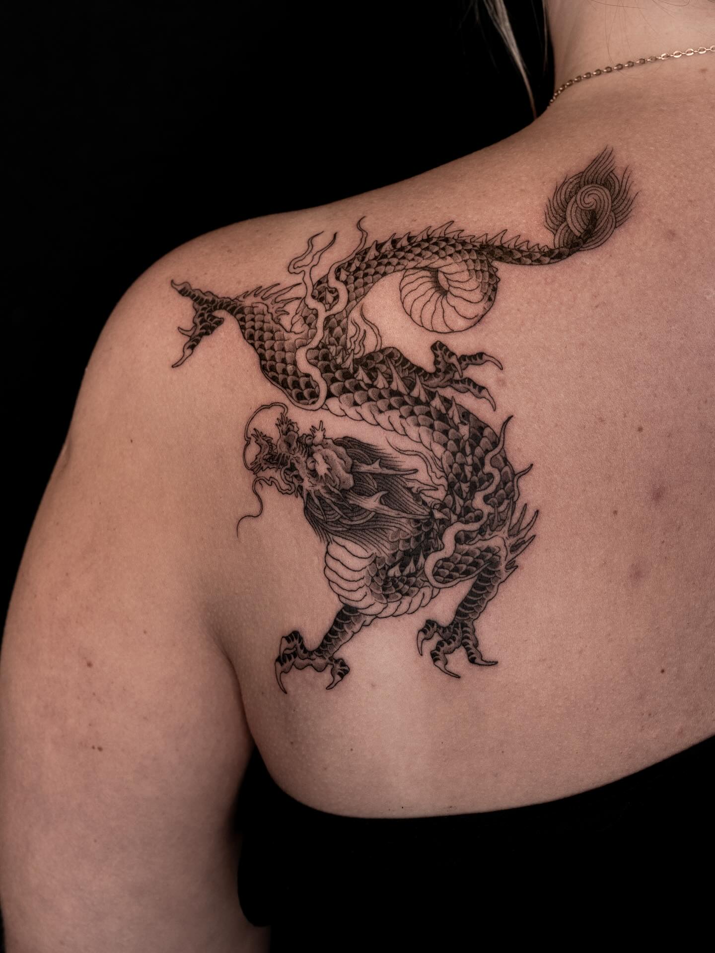 This is your sign to get that back piece before summer !
Tattoo made by @rivorannaveski.tattoo
Dm to book
#summerincopenhagen #tattooseason #copenhagentattoo #sommerikøbenhavn #københavntatovør