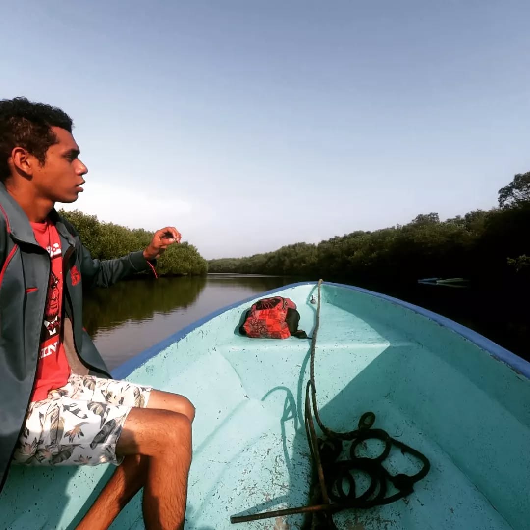 Experience a boat or kayak tour through the beautiful mangroves of the nature reserve Isla Juan Venado and discover with a little luck crocodiles or be part of the turtle release. It's worth it!
#tortugabooluda #nicaragua #hostelworld #leonnicaragua #discovernicaragua #tranquilotraveler #lonelyplanet