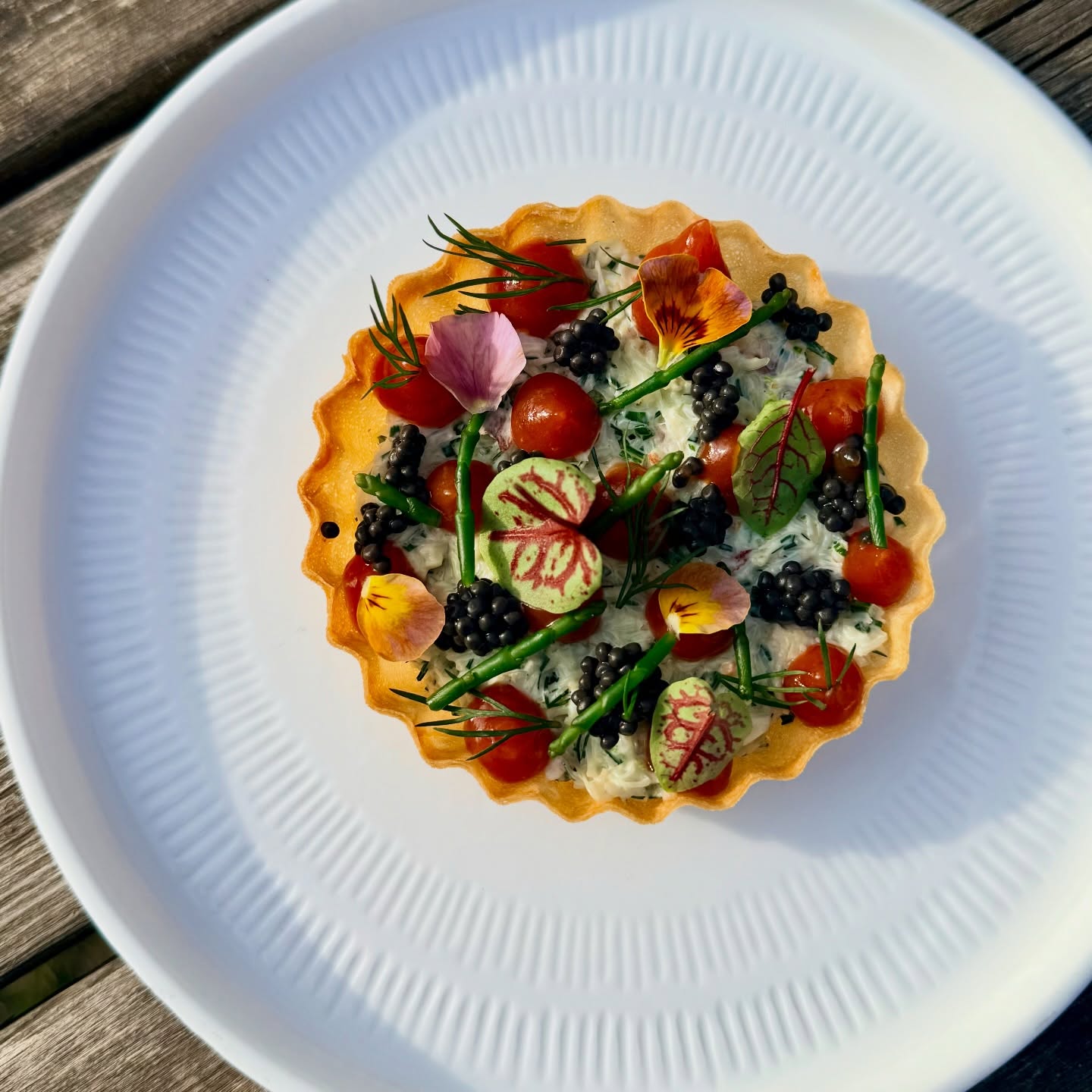 When it tastes as good as it looks 🦀
👨🍳 Dressed crab | Handmade tartlet | Bloody Mary gel
Available this weekend at The Bray ✨