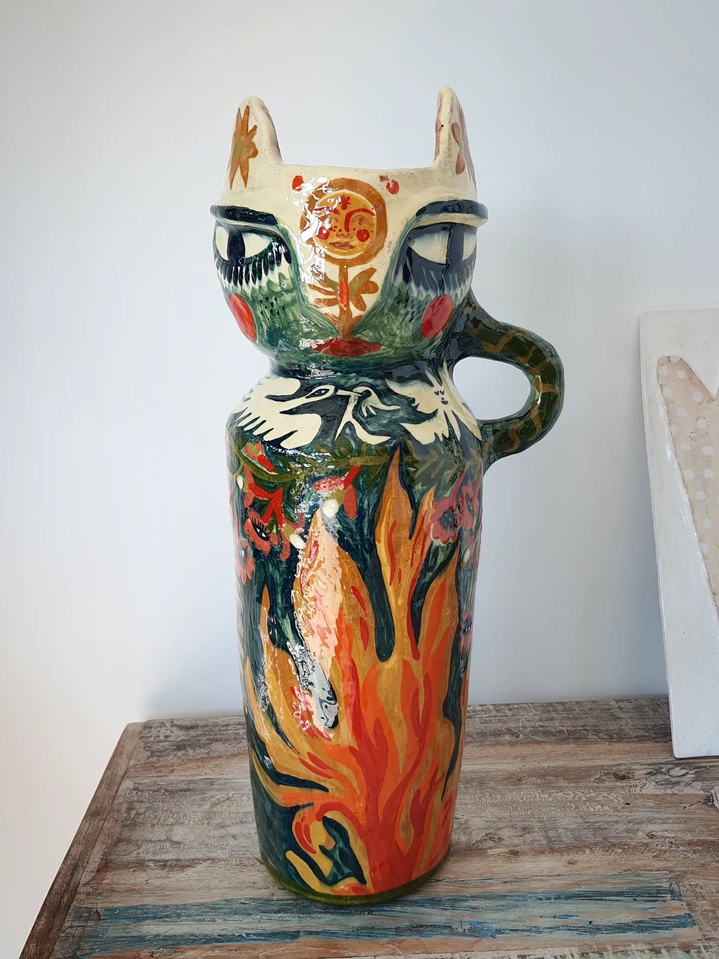 Pièce unique de la céramiste @louisedefente
47 cm de hauteur
Un bijou !❤️
#galerielessouliersrouges #louisedefente #Exposition #chalamour #clisson