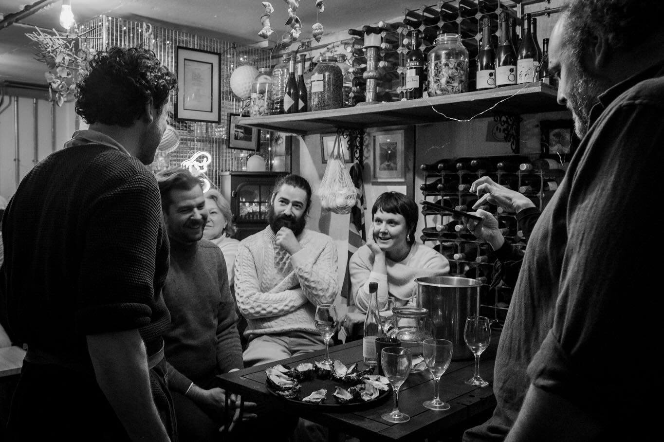 Happy New Year 🥳
Remembering back to an incredible evening of @diatomists_wines Sherry and @oysterboyevents incredible oysters and seafood pairings!
A massive thank you to our wonderful friends @selkieseafoodbar that put on a proper evening of mirth and merriment that was enjoyed by all.
And in the spirit of #tryjanuary remember, Sherry is for life, not just for Christmas!!!