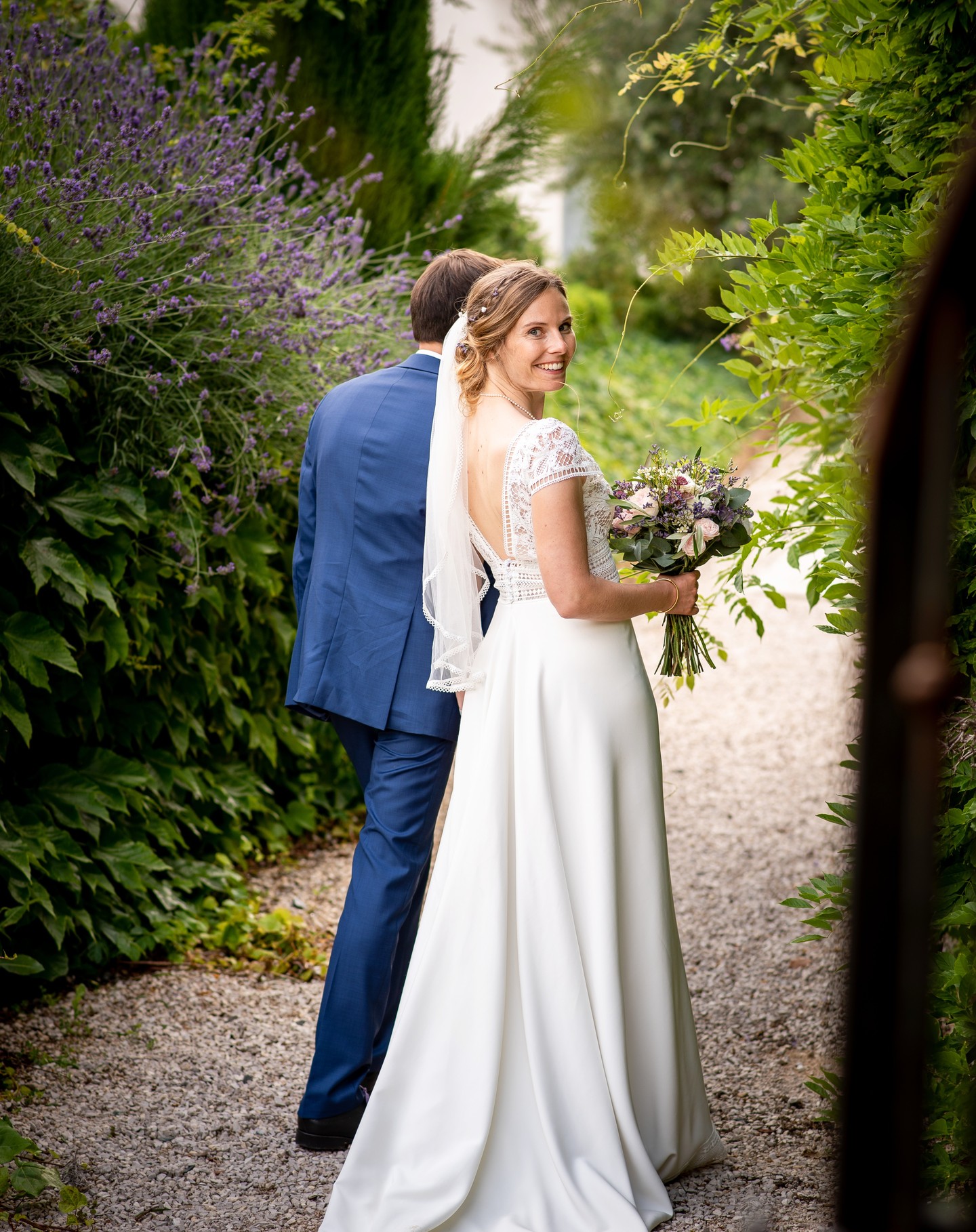 🌿 Laure & Julien au milieu des lavandes et des glycines 🌷
Au très beau Domaine de la Javerniere @lajaverniere
Reportage complet du mariage 💛 :
https://emmanoam.com/histoires-de-vie
#mariage #wedding #photographemariage #photographemariagelyon #mariagebeaujolais #weddingphotographer #weddingphotographerfrance #portrait #nikon #lyon #beaujolais #chateaumariage #domainemariage #domainemariagebeaujolais #weddingfrance #love #bride #weddingdress #elsagary #mariagelavande #bouquetmariee #justmarried #weddinginspiration #blogmariage #weddingplanner #emmanoam #igerslyon #onephotoaday