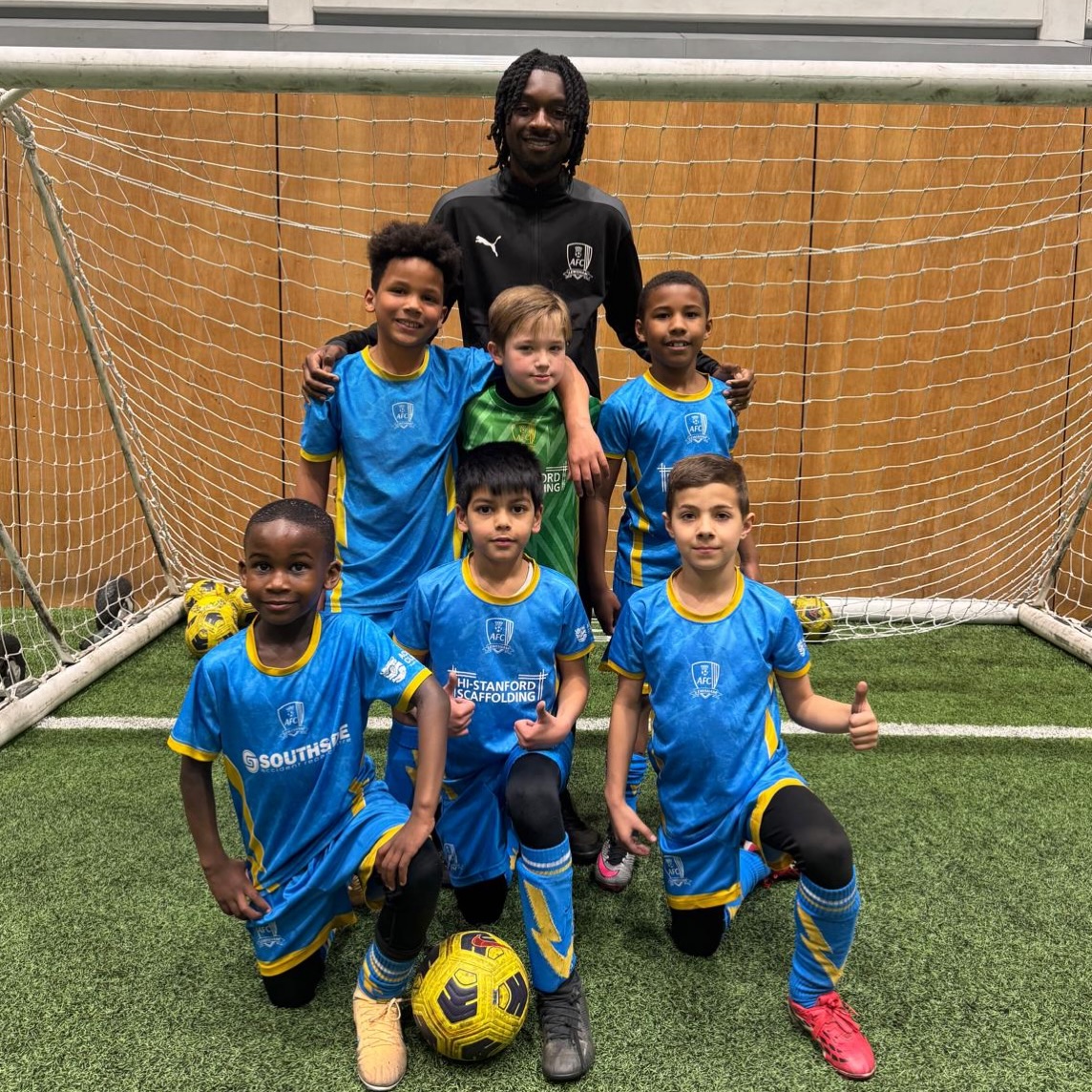 U8 showcase game last night at Tottenham! 🔵🟡⚽️ #football #showcase #tottenhamhotspurs #afcl