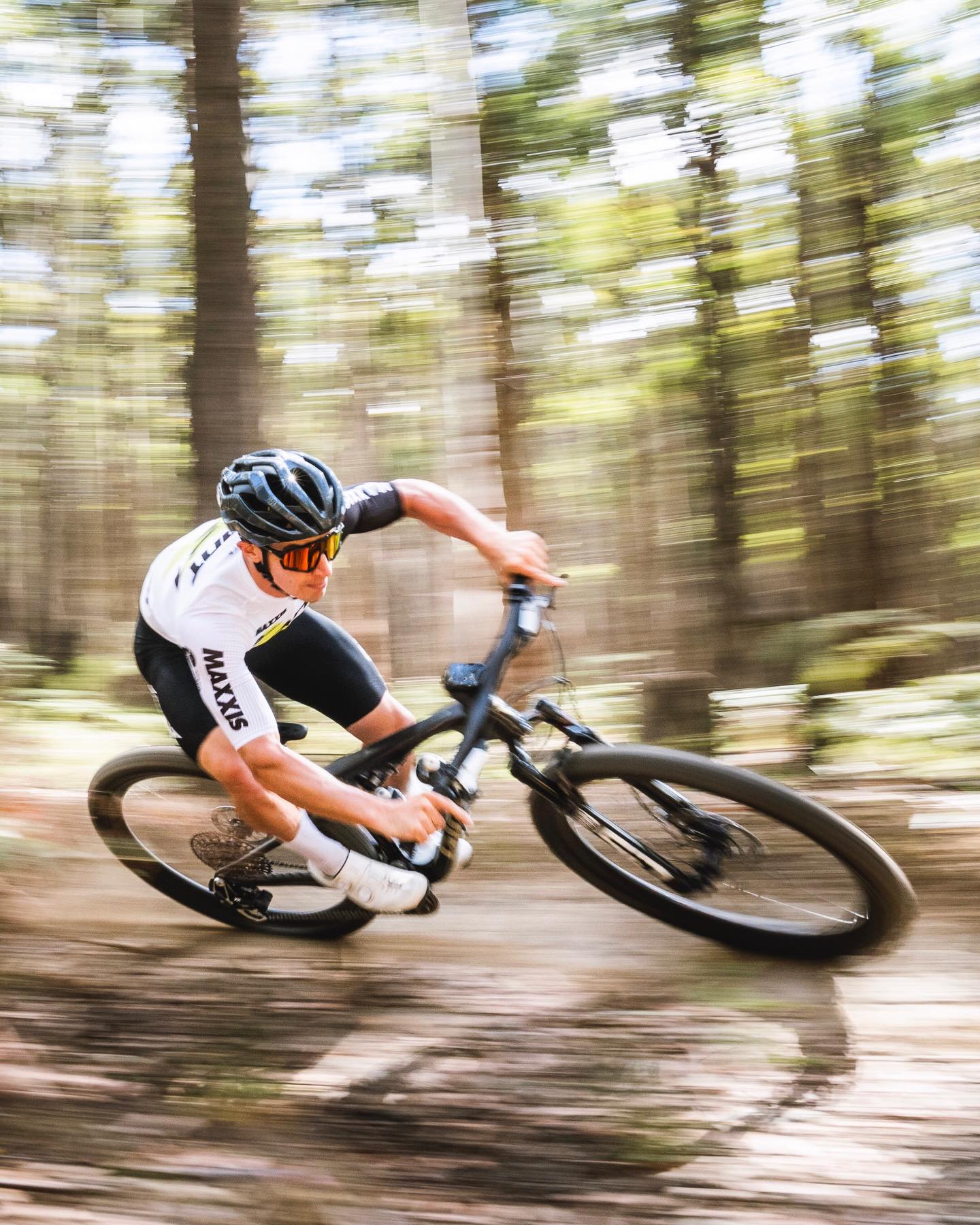 @joelllyg blasting his way through the Wombat Forest aboard his shiny new steed 😎