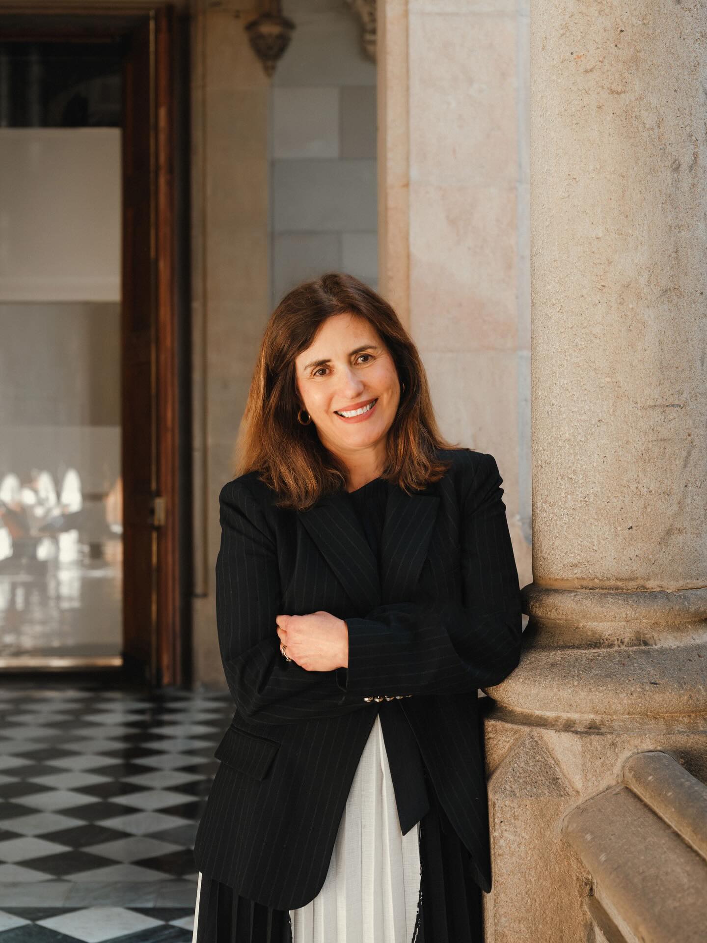 There’s something slightly surreal about spending two days at the @parabereforum the NGO promoting women’s voices in gastronomy in Barcelona, a kind of brainy tapas crawl where every 30 minutes you’re handed a new idea or a new woman/man to admire.
This year’s theme, Roots & Roads was well aligned with the speakers and workshops.
There was @martinapuigvert showcasing her farm-to-table two star family restaurant in Olot, and Rebecca Ingram calmly dismantling the idea that cookbooks are neutral objects, turns out they’ve been quietly erasing Spanish women for centuries.
Congratulations to @chef.alicedelcourt for receiving the Parabere Care Award, a reminder that caring about sustainability, and about people is, apparently, still radical.
In between the talks, there was the equally important work meeting new friends and hanging out with the big Irish “delegation”. Special mention to @mrs.takemeout for the photos!
One of my favorite moments? Meeting the Gastrosavies @somgastronomia the women safeguarding actual Catalan food culture.
The University delivered historic grandeur and @somgastronomia showcased traditional dishes that didn’t try to reinvent Catalan cuisine but maintained their elegance.
And the gala event at the @museumaritim was great fun in a beautiful setting.
Finally a dreamy olive oil tasting workshop with @iolandabustos featuring wild Empordà flowers.
I left with a notebook full of ideas, a head full of questions, and the nagging thought that there are interesting stories in food that we’re not telling yet.
Thanks to Parabere Forum for the invitation, the organization and for being the custodians of the representation of women in food.