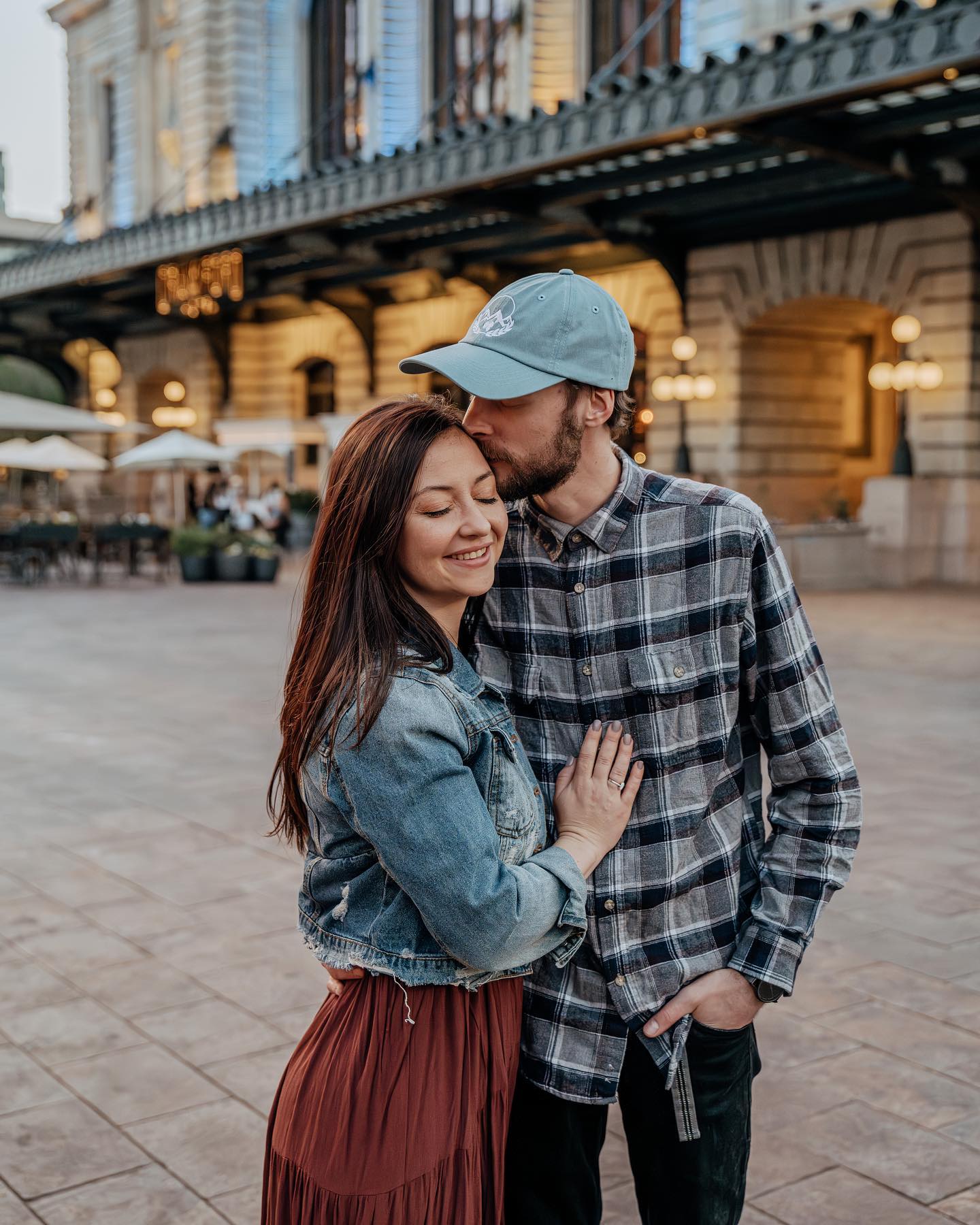 A quick trip to Colorado was just what I needed! 🏔️ And although I was only there a few days, I squeezed in a concert, spent time with my little bro, met his adorable girlfriend, went mini golfing and ate some amazing food. Oh! And we also made time for a fun photo shoot in downtown Denver! I can't wait to go back in June ✈️
