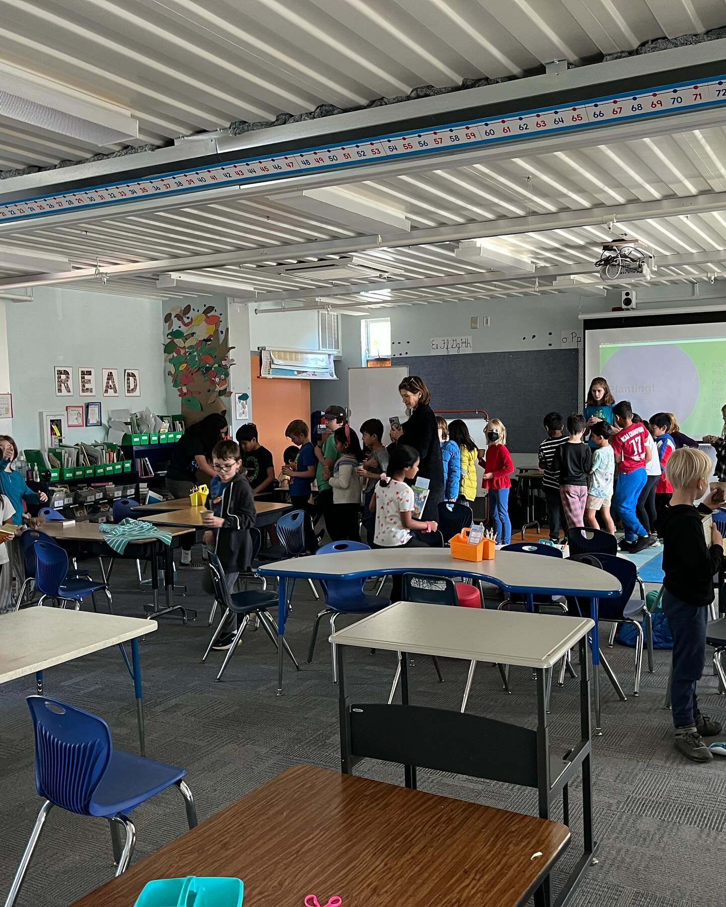 We had a super fun time planting with second and third graders at San Carlos Charter School! After learning about climate change and activism, we planted California Melicgrass for the students to take home.🪴 This was our second year presenting to Charter and we’re excited to come back in the future! 🏫🌱