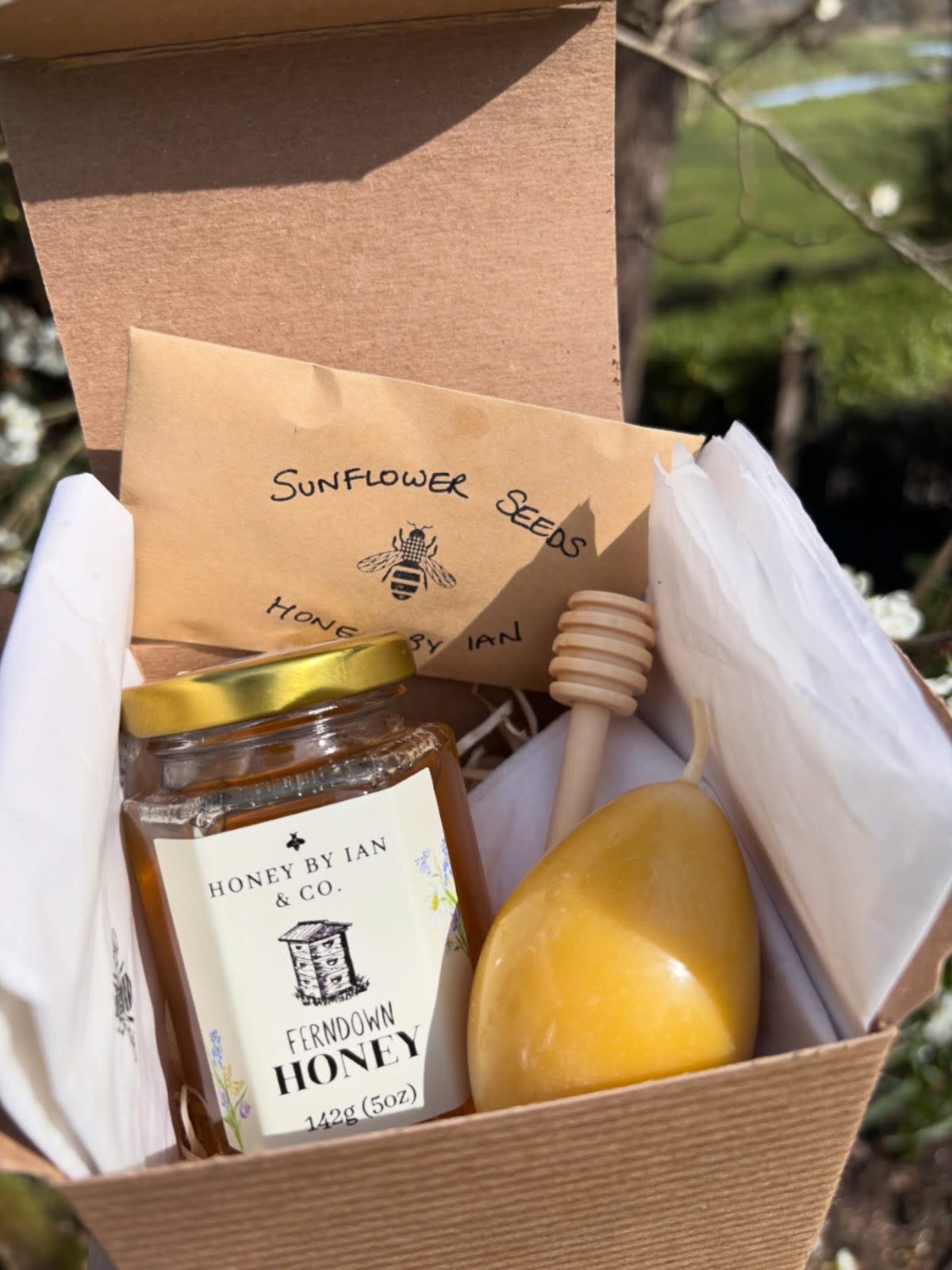 Looking for a handmade Easter gift? Our Spring Box contains a 5oz (142g) jar of local honey, a handmade egg-shaped beeswax candle, a wooden drizzle stick and a sachet of sunflower seeds; boxed, with ribbon and gift tag for £10. Unlike the chocolate eggs, not only is this gift much healthier, it also has far less packaging. We’ll even collect the jar when you place a new order so we can sterilise and reuse it!
Available on our website now until Easter, or as long as stocks last.
www.honeybyian.com