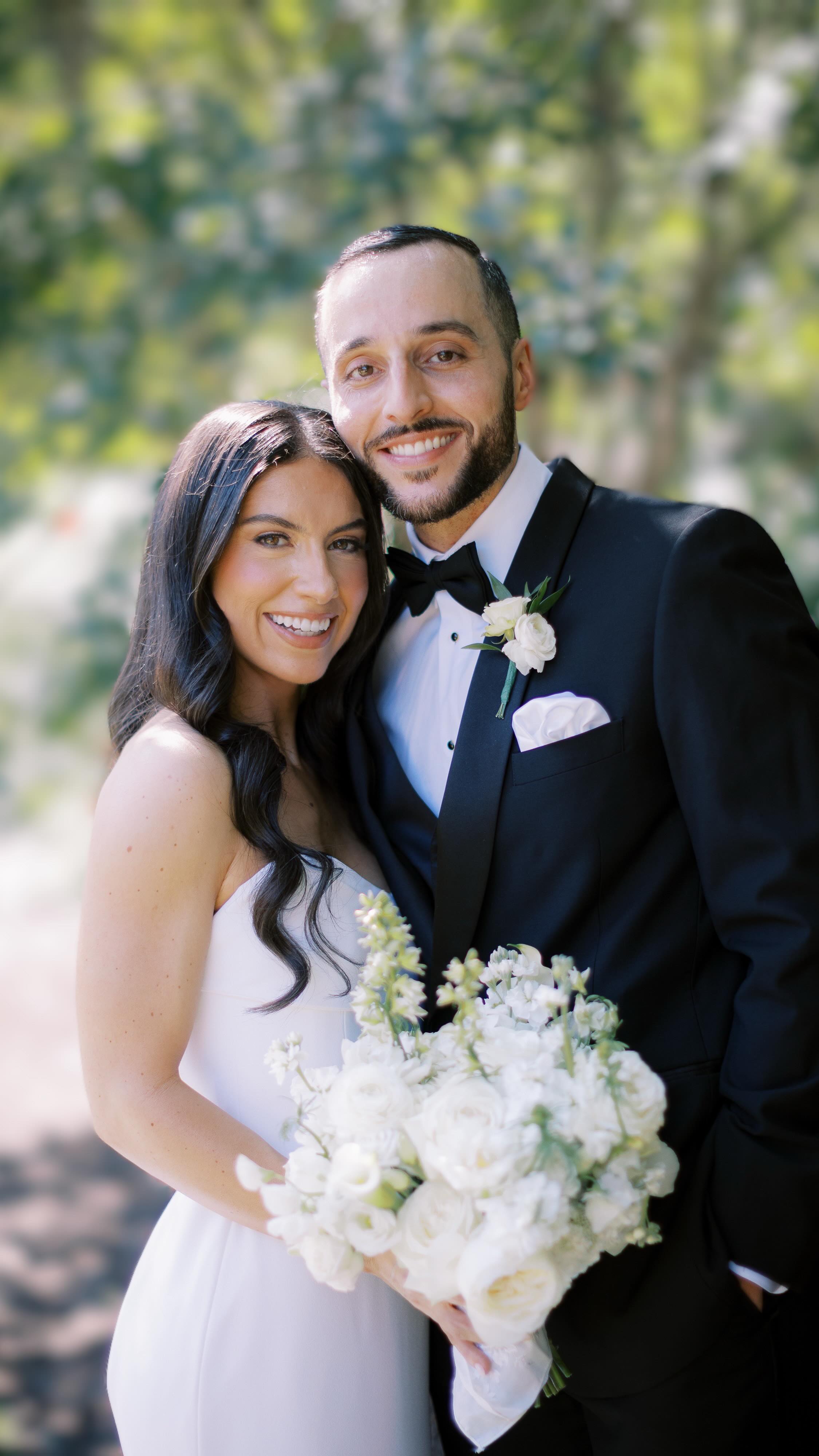 Don’t let your memories wilt away. Book now, in advanced. Space is limited. 🌼
Custom wedding bouquet preservation for Lauren + Javier
Fresh Bouqeut by @brushedbybec.florals
Cover photo by @jordanmaunder
#ncflorist
#pressedweddingflowers
#floralpreservation