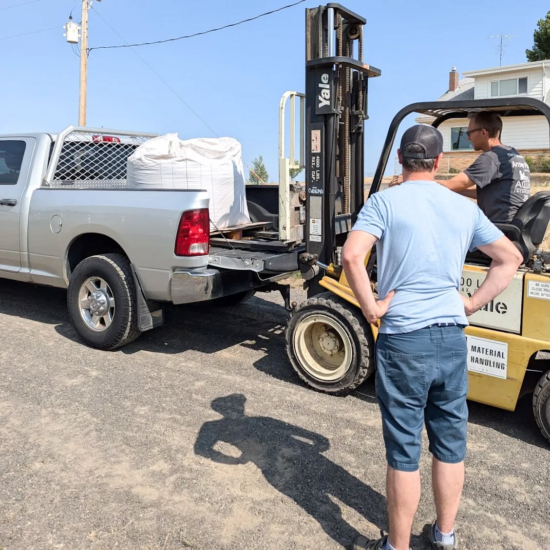 Picking up soft white wheat from @lh_farms today! Luke's milling it up this week.
Stay tuned for how to get local flour soon!