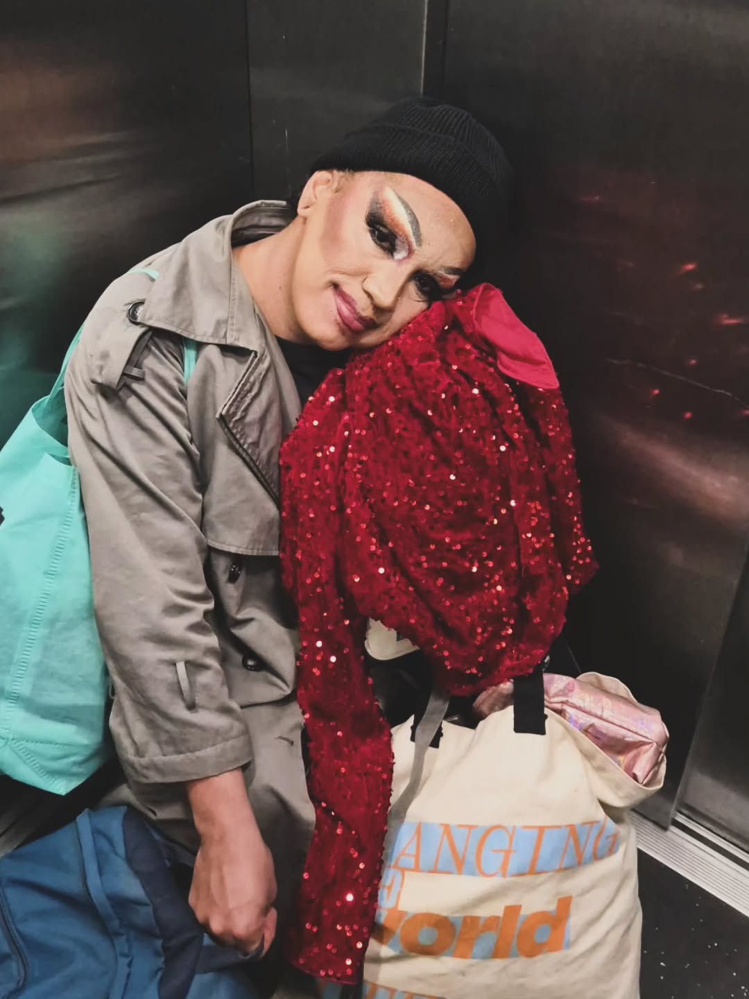 I just got home from @afrontejp 🤗 Thank you everyone who somehow made this week so incredible and filled with love, I'd say that tonight was the cherry on top, having the privilege of sharing the stage with so many wonderful artists and friends. It is so good to be alive and be part of such incredible community, as a teacher and artist ♥️♥️♥️♥️♥️ now if you excuse me I will sleep at least 12h 💋